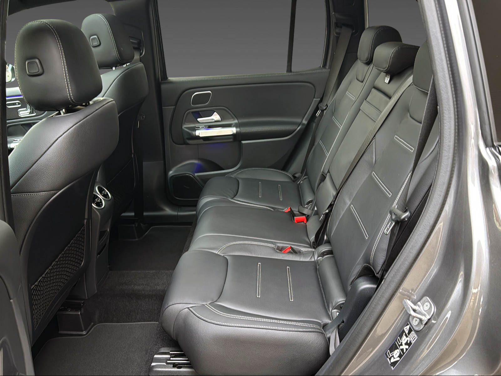 MERCEDES-BENZ GLB 250 4Matic 8G-Tronic-image-10