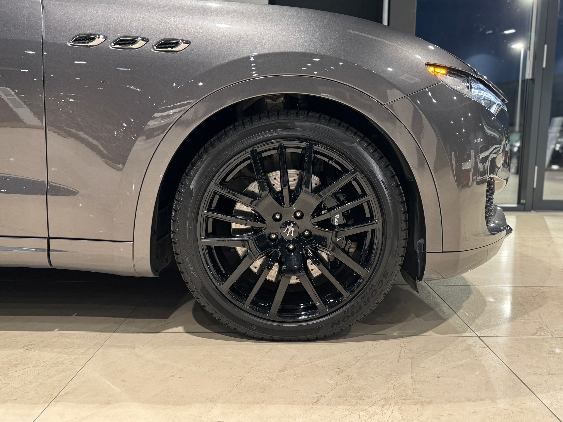 MASERATI Levante S 3.0 V6 Automatica-image-3