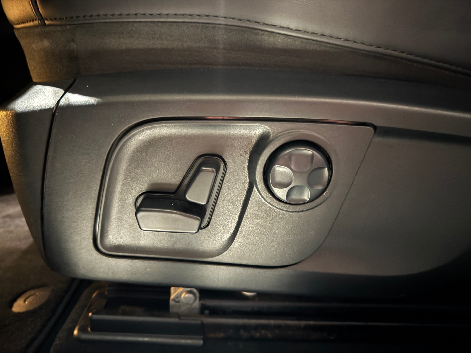 MASERATI Levante S 3.0 V6 Automatica-image-17