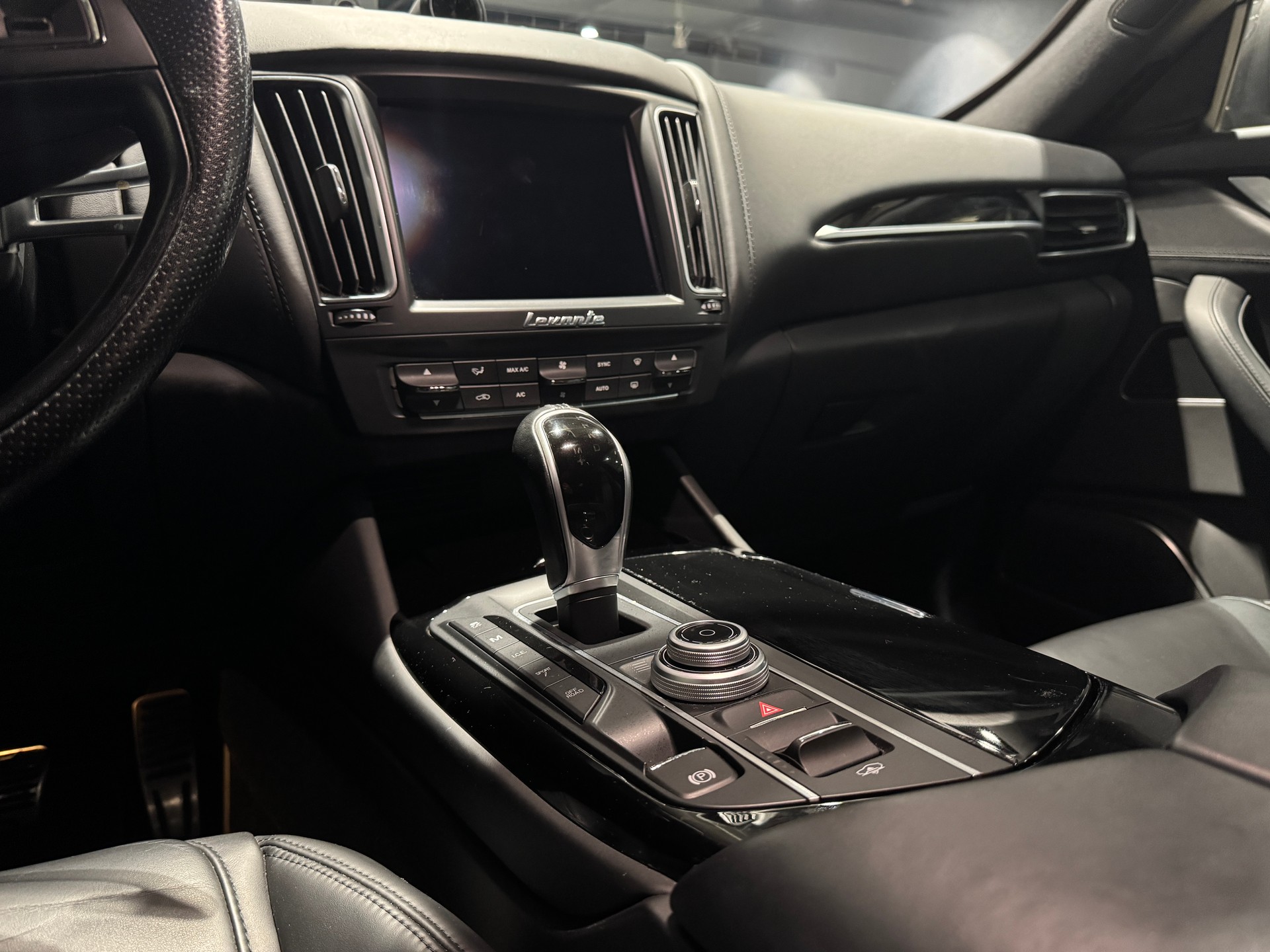 MASERATI Levante S 3.0 V6 Automatica-image-13