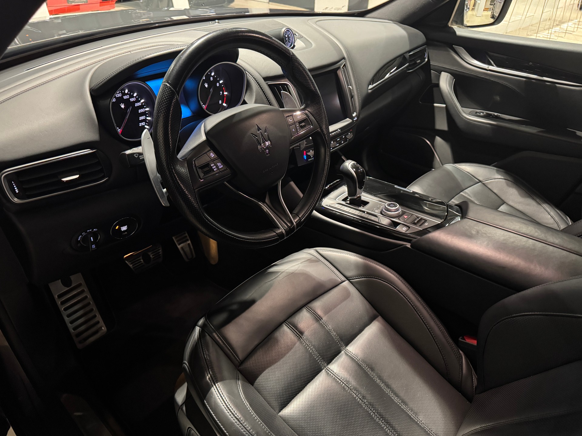 MASERATI Levante S 3.0 V6 Automatica-image-9