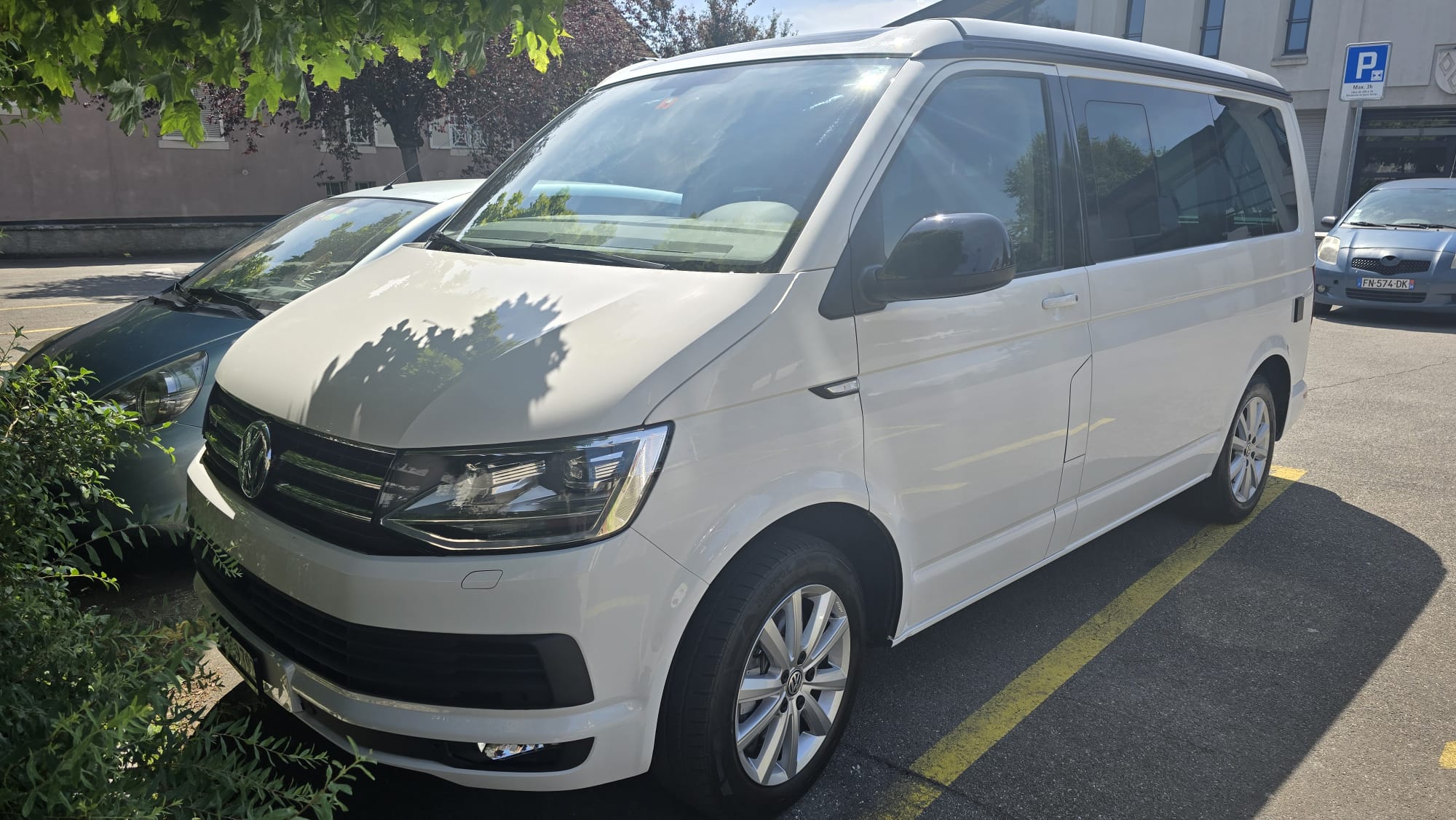Car photo