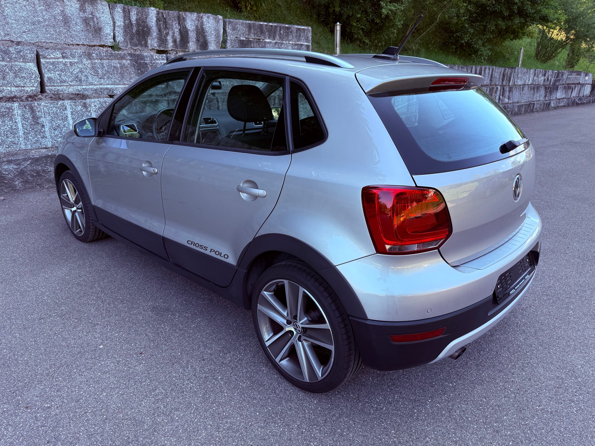 VW CrossPolo 1.6 TDI DSG-image-3