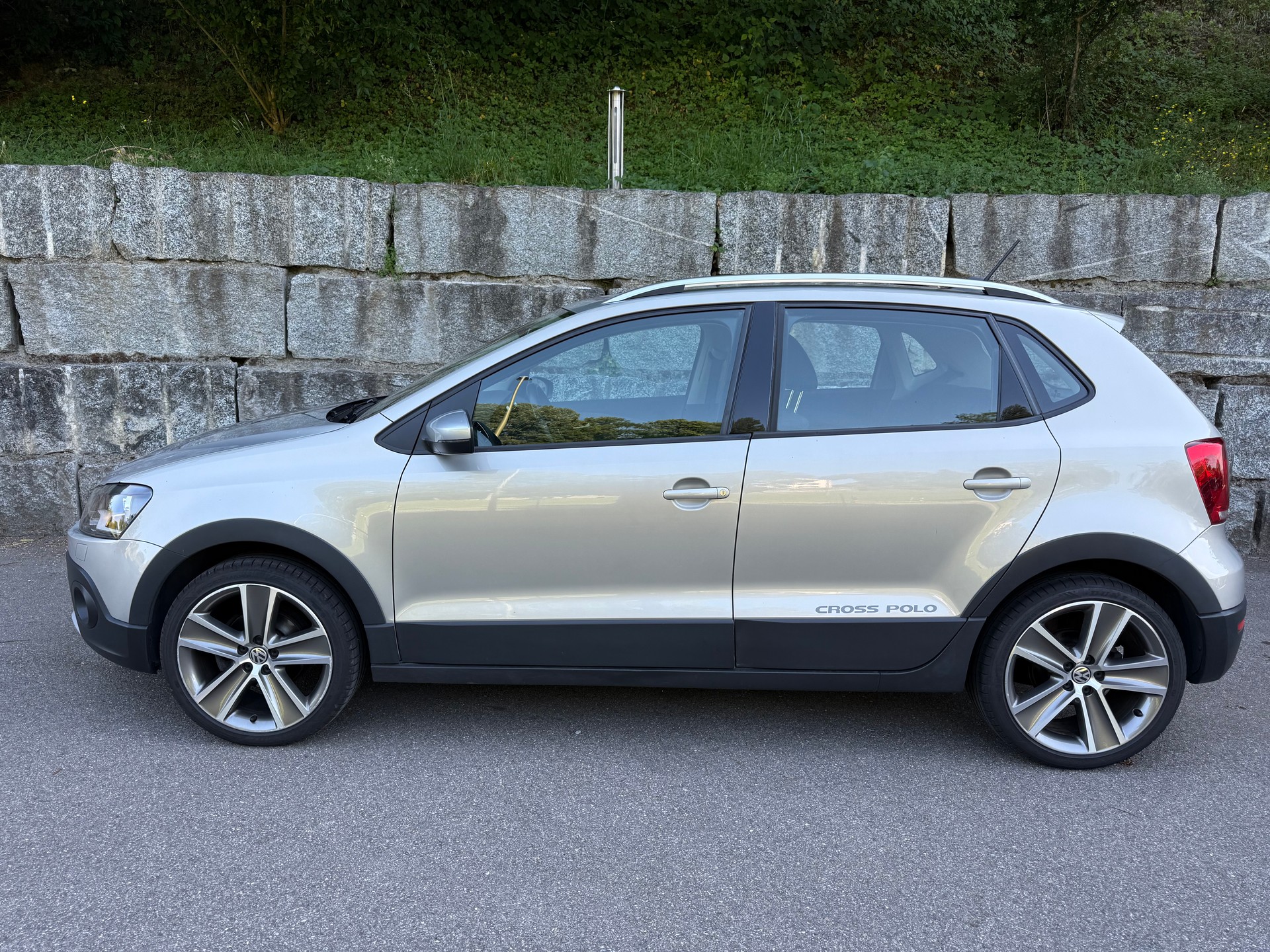 VW CrossPolo 1.6 TDI DSG-image-7