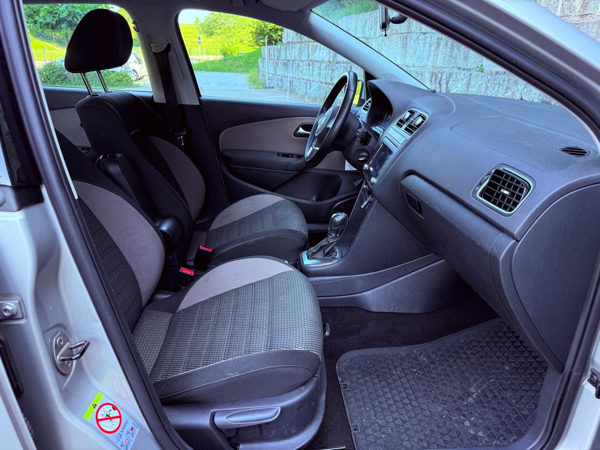 VW CrossPolo 1.6 TDI DSG-image-5