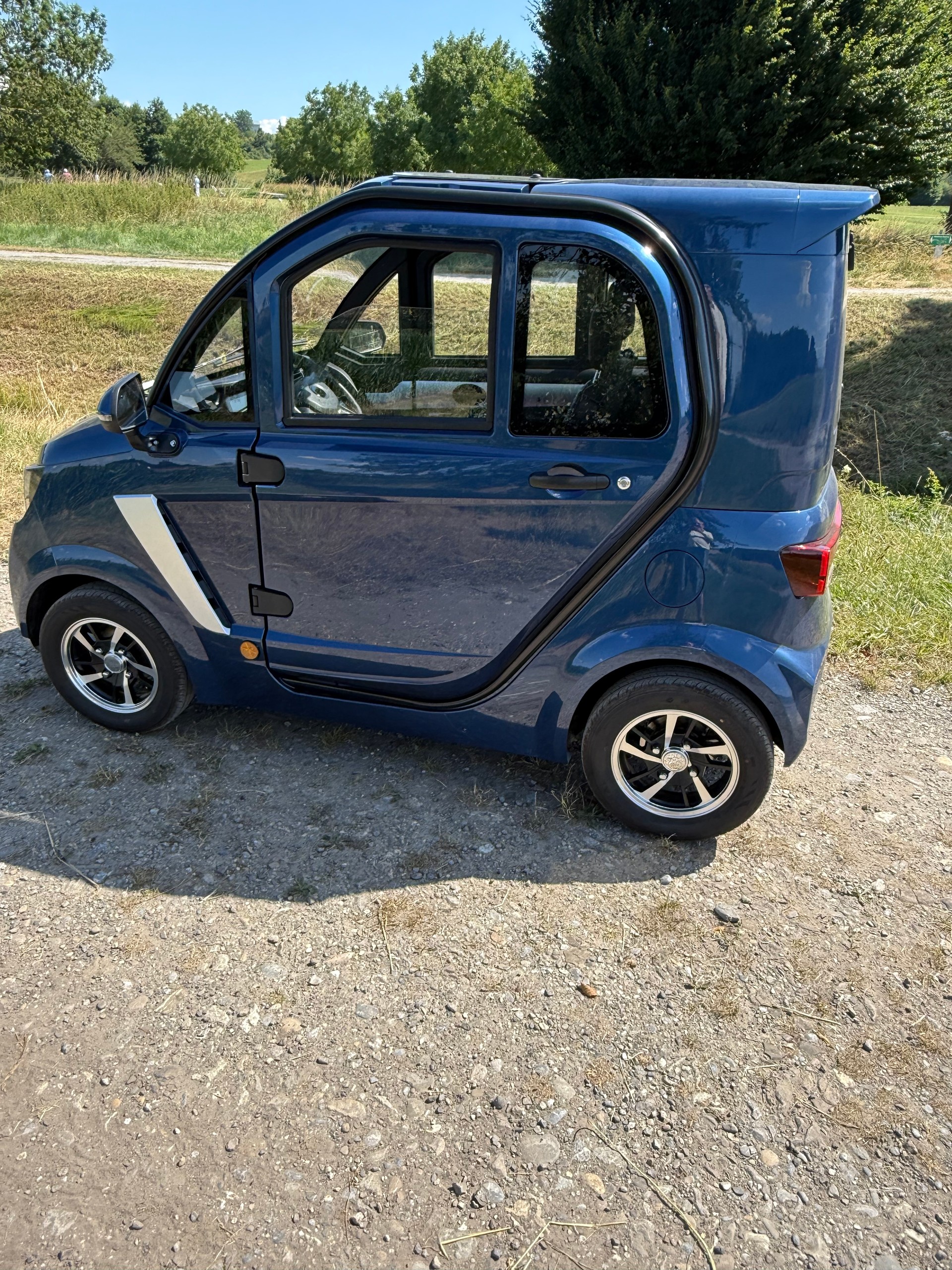 UMM Leichtmotorfahrzeug-image-1