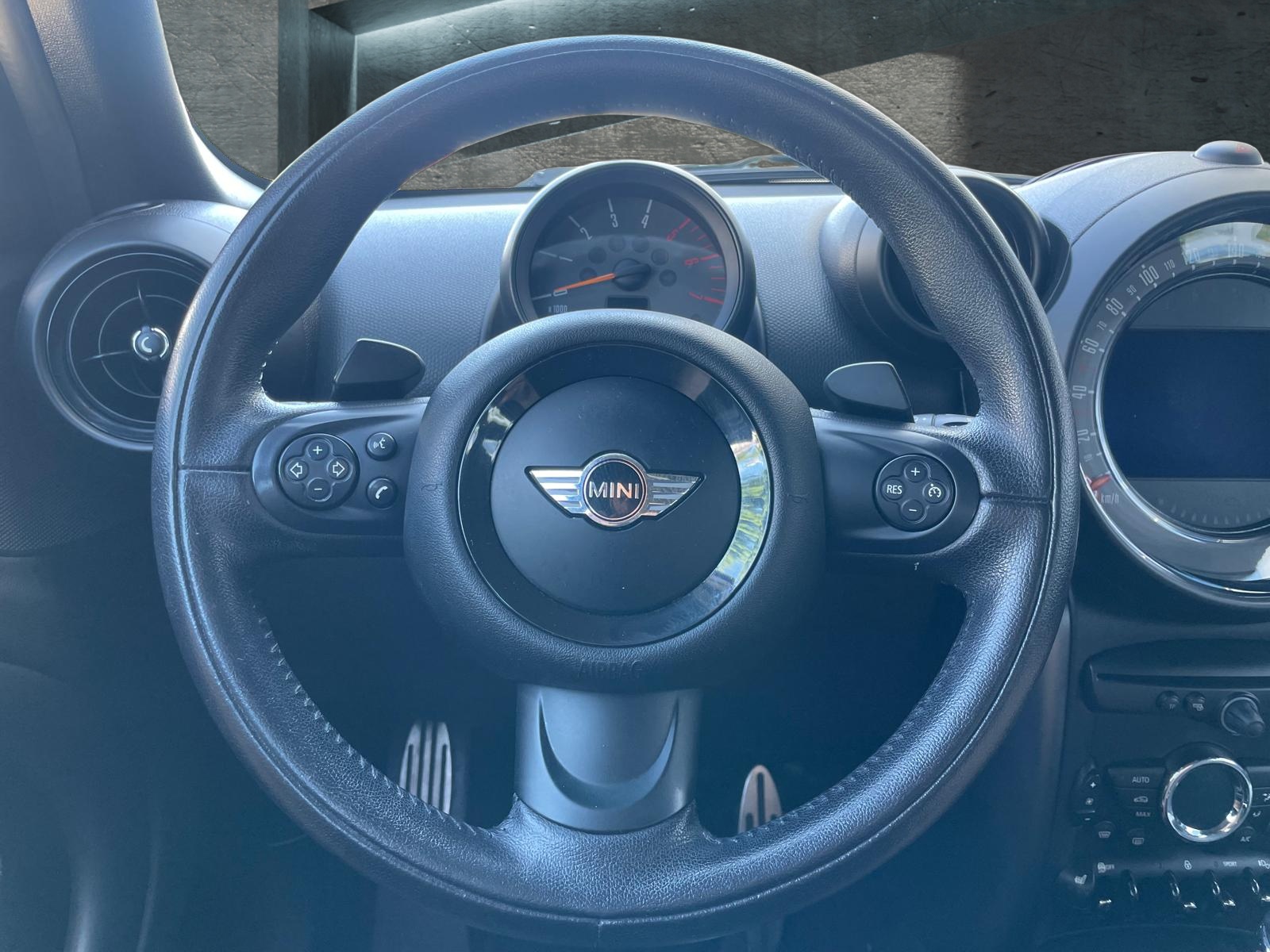 MINI Countryman Cooper SD ALL4 Steptronic (24)-image-9