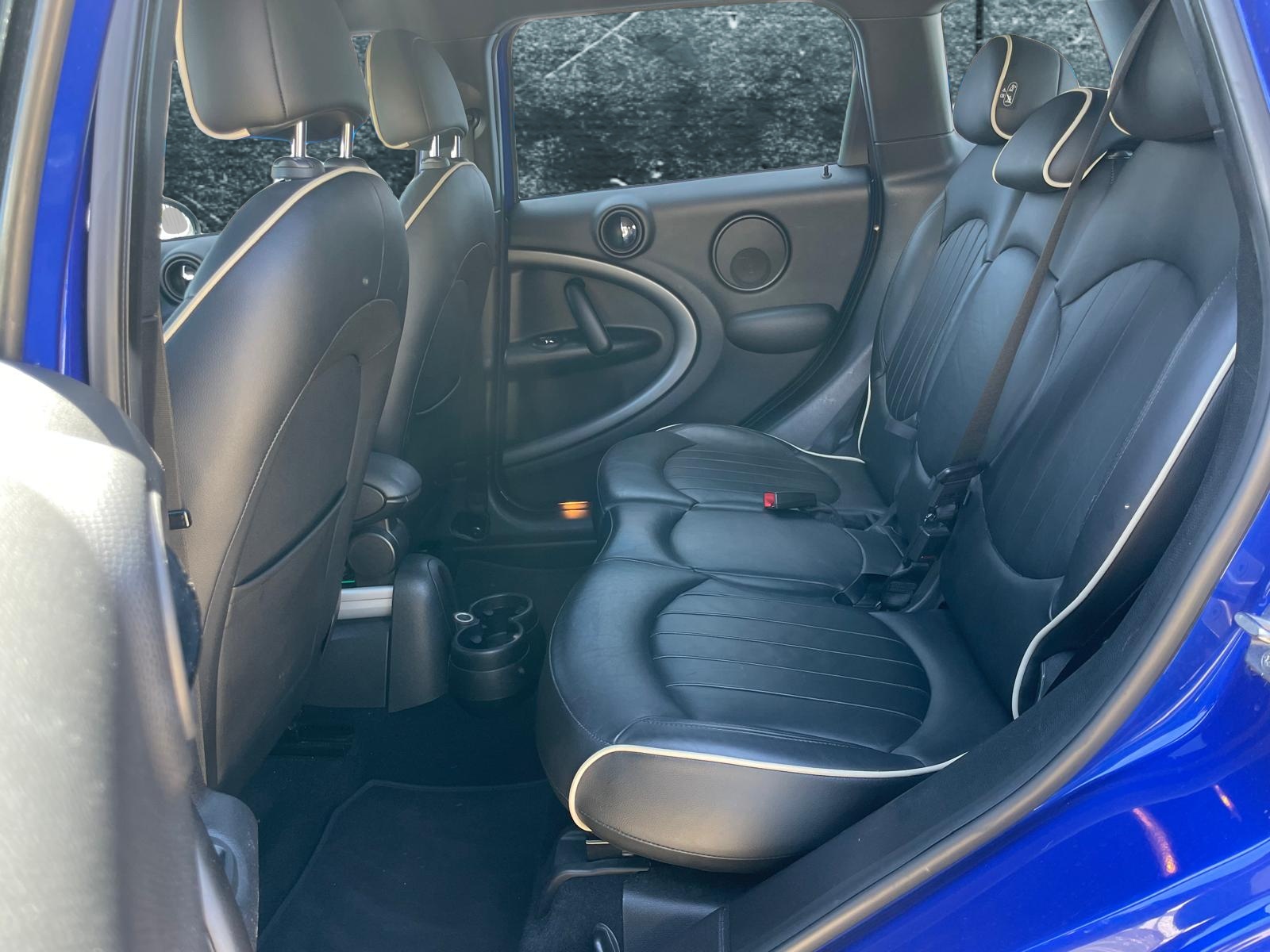MINI Countryman Cooper SD ALL4 Steptronic (24)-image-7
