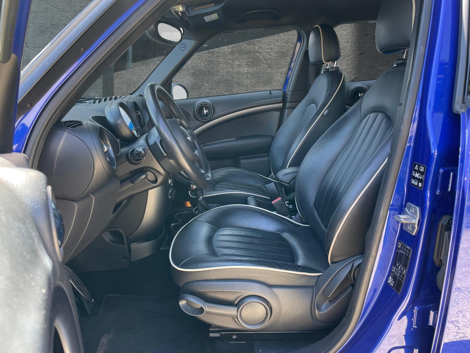 MINI Countryman Cooper SD ALL4 Steptronic (24)-image-6