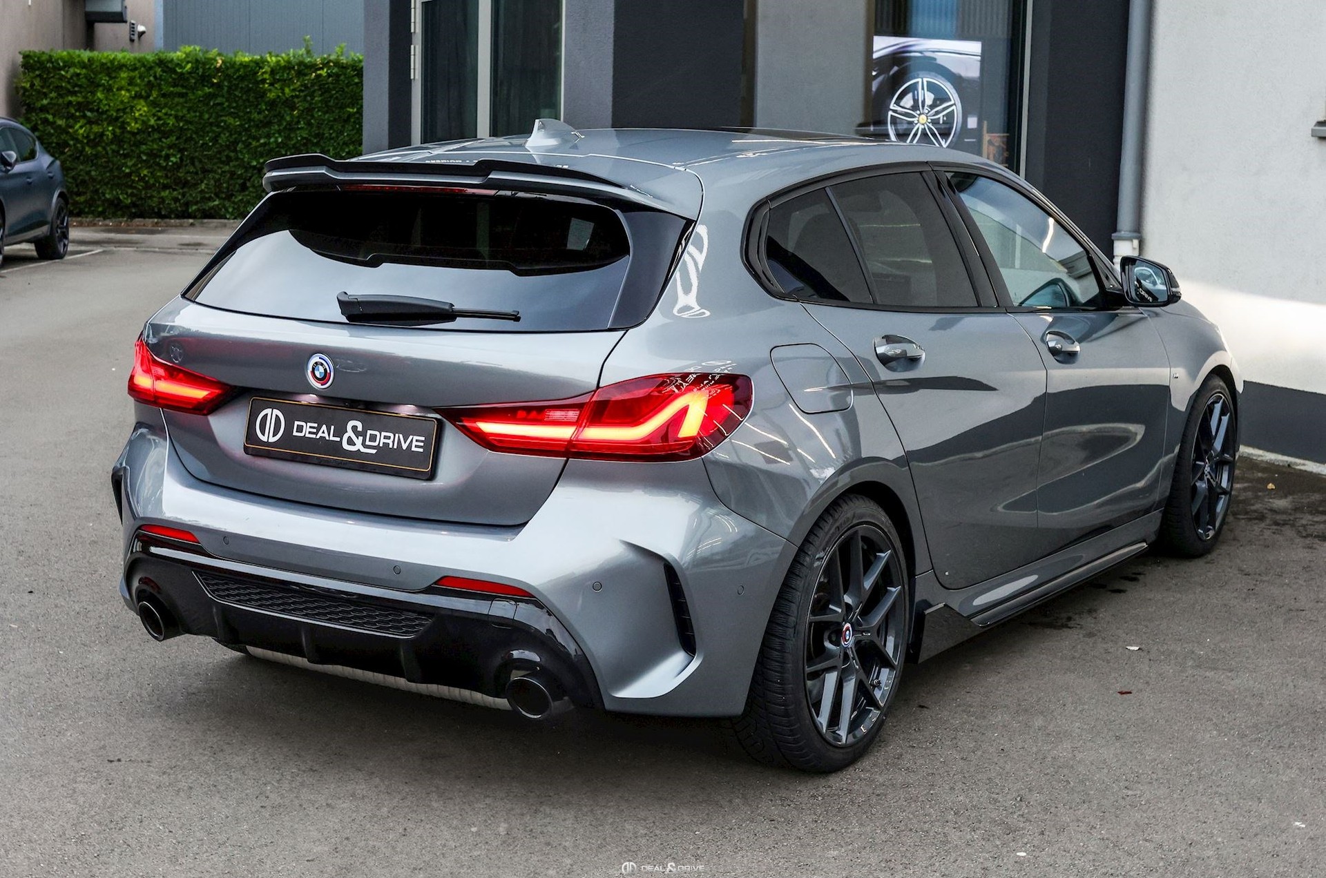 BMW M135i xDrive Steptronic-image-1
