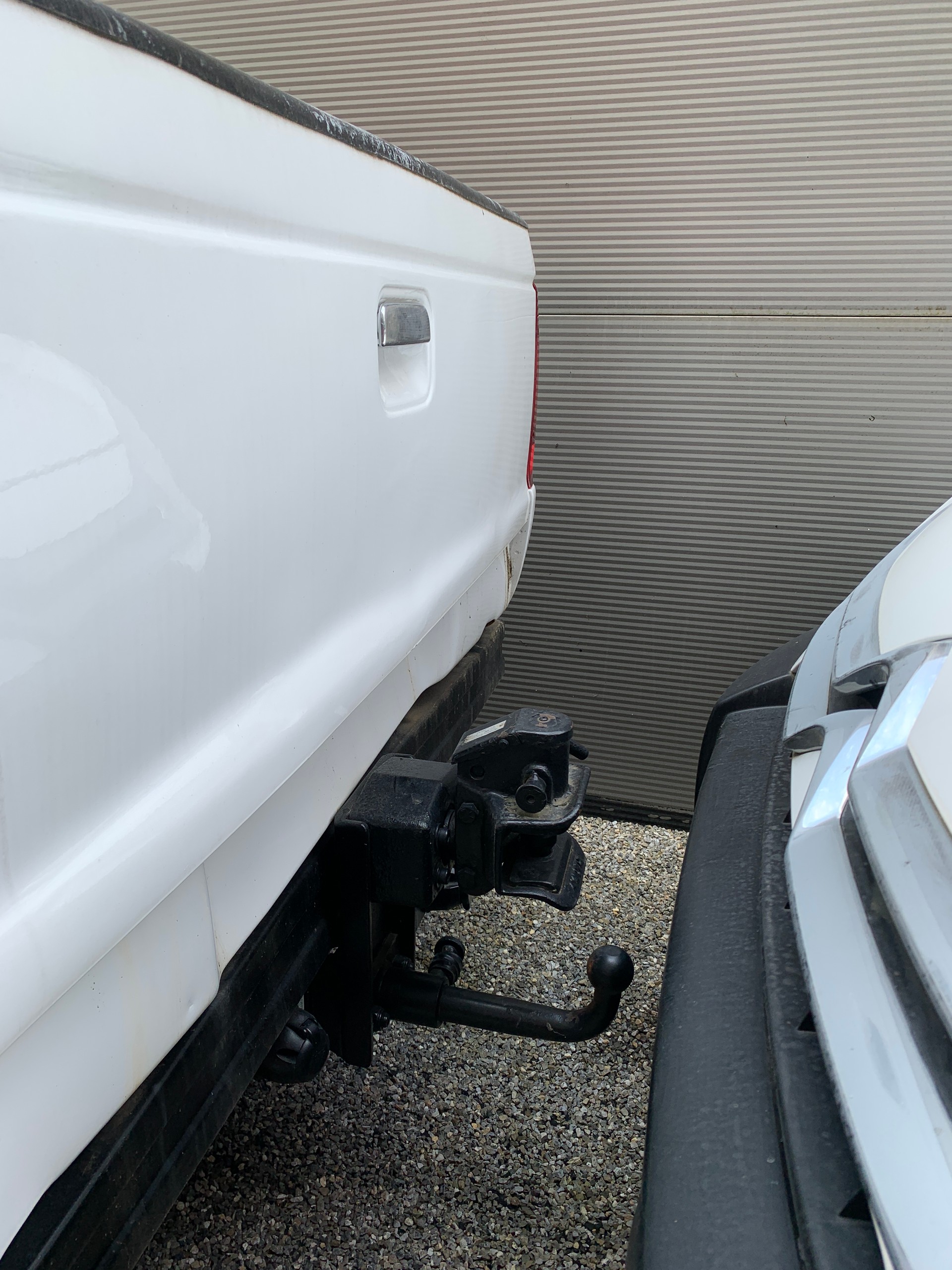 MAZDA B 2500TD 4x4 DoubleCab. Hurricane-showroom-element-3