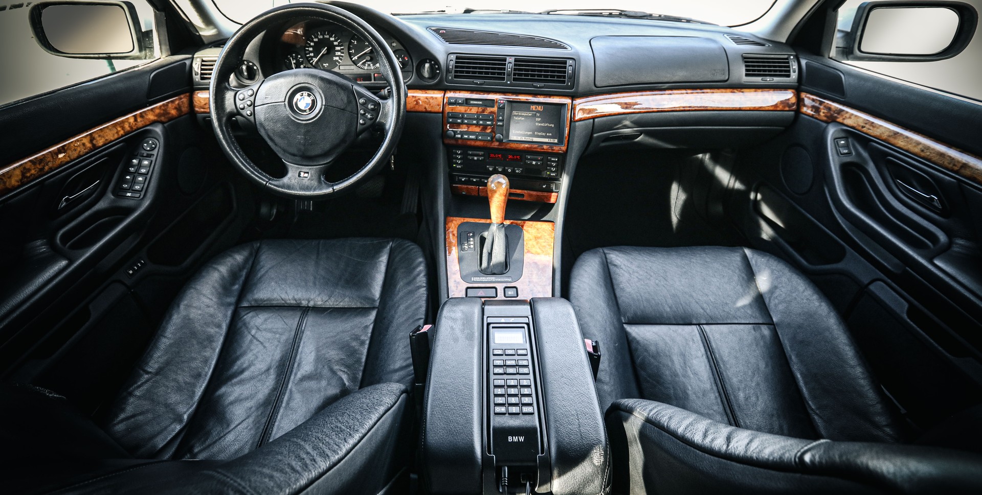 BMW 740i E38 4.4L V8 (M62B44)-image-12