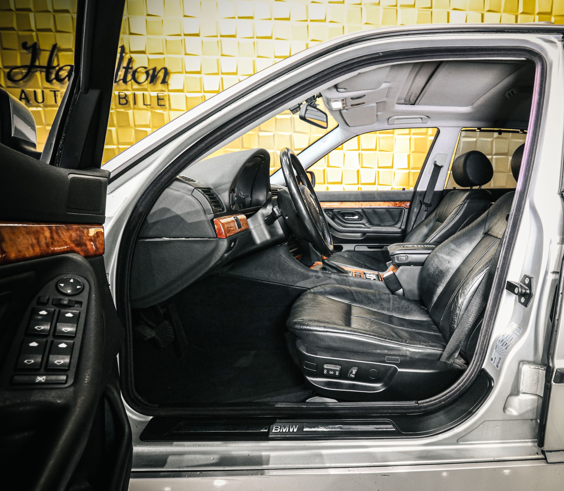 BMW 740i E38 4.4L V8 (M62B44)-image-8