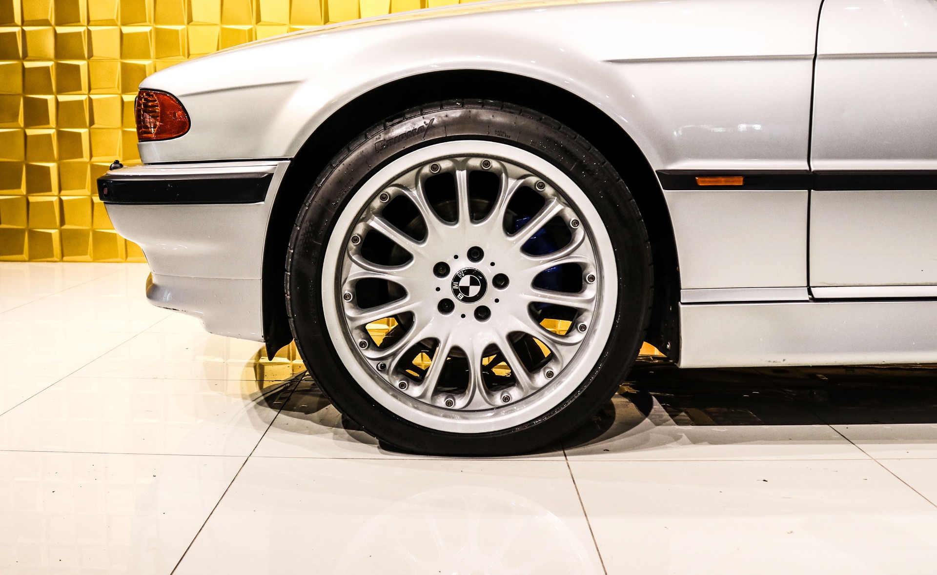 BMW 740i E38 4.4L V8 (M62B44)-image-7