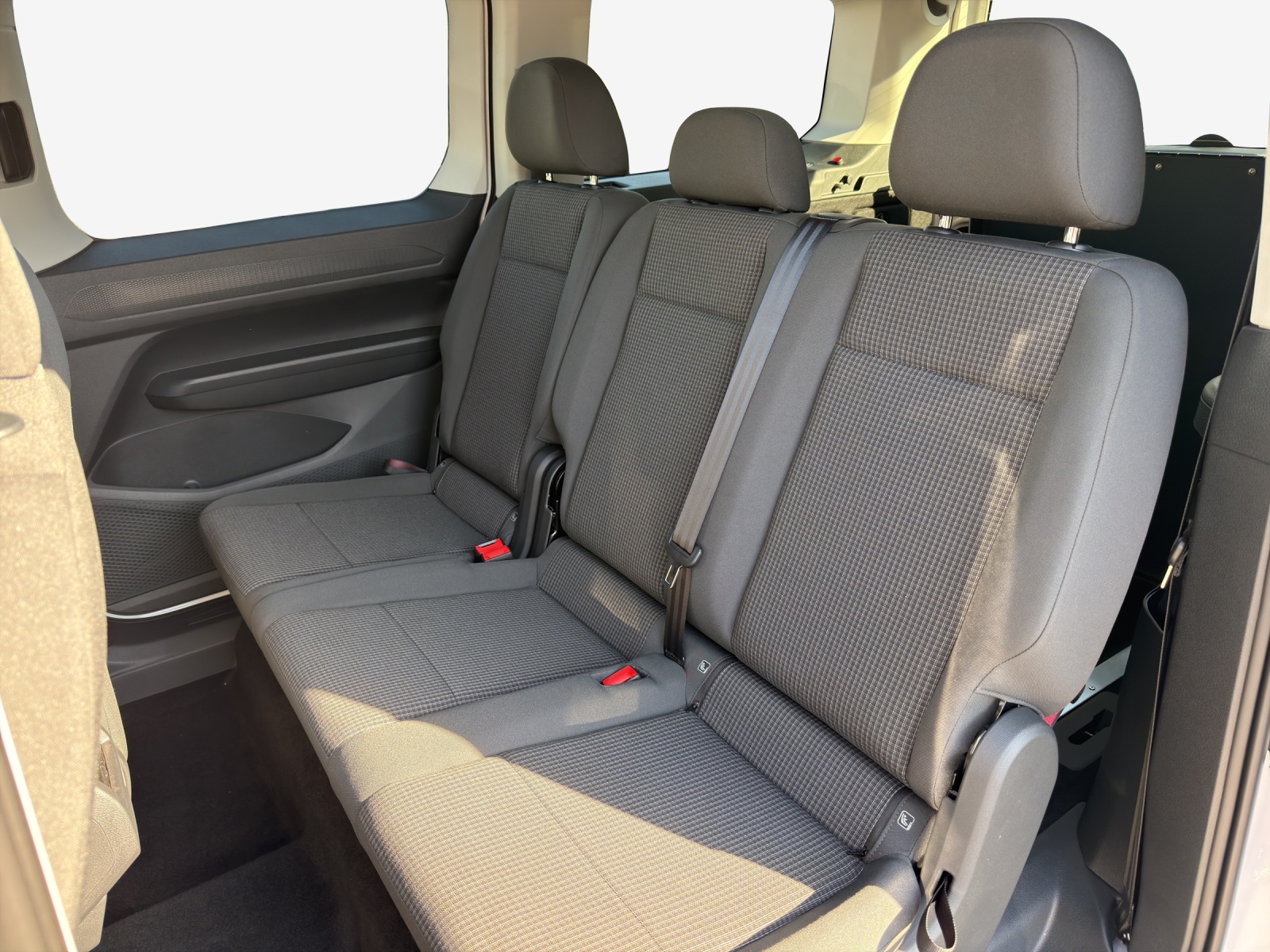 VW Caddy Maxi 1.5 TSI Plug in Hybrid Liberty DSG-image-11