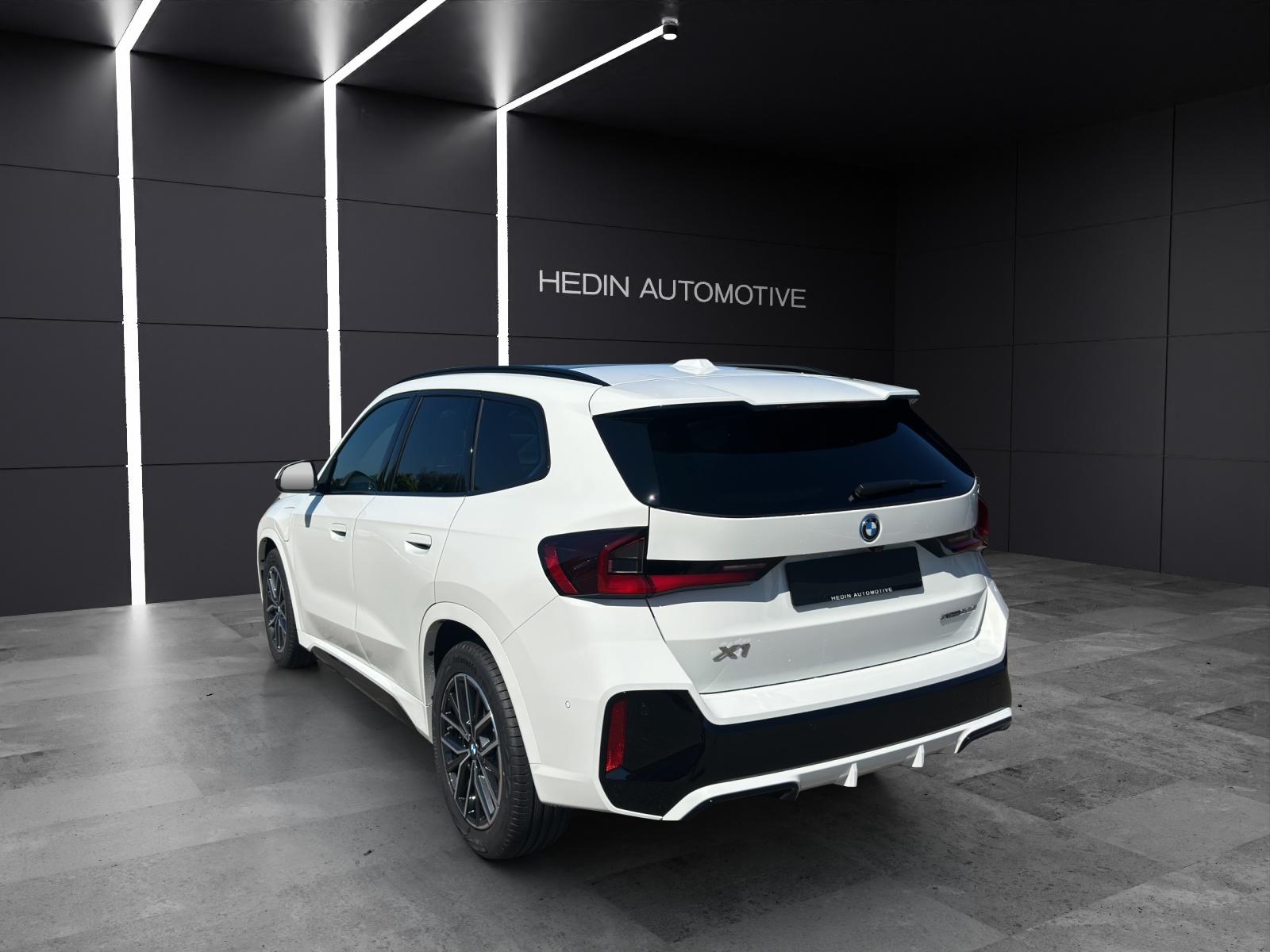BMW X1 30e xDrive-image-14