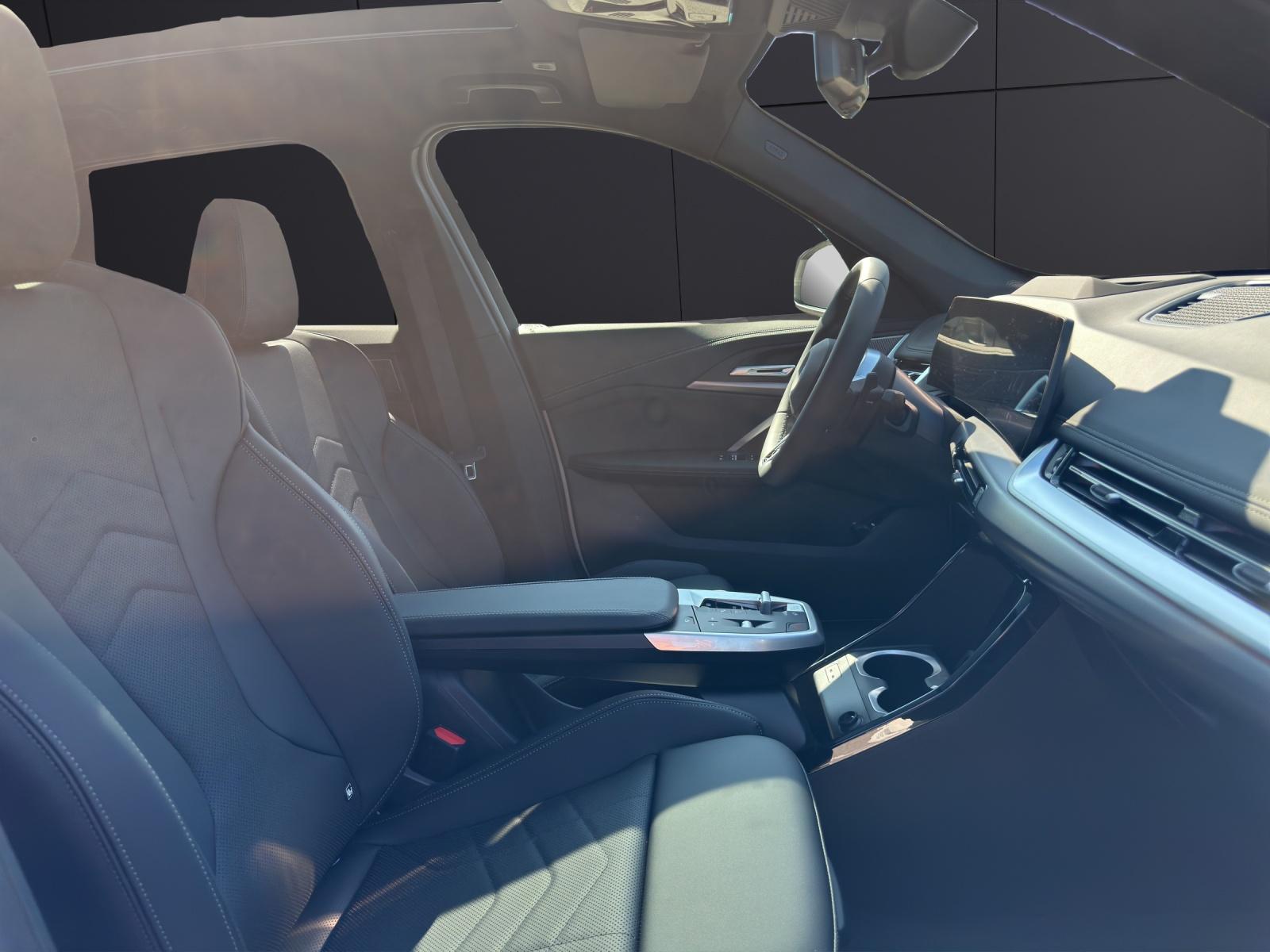 BMW X1 30e xDrive-image-10