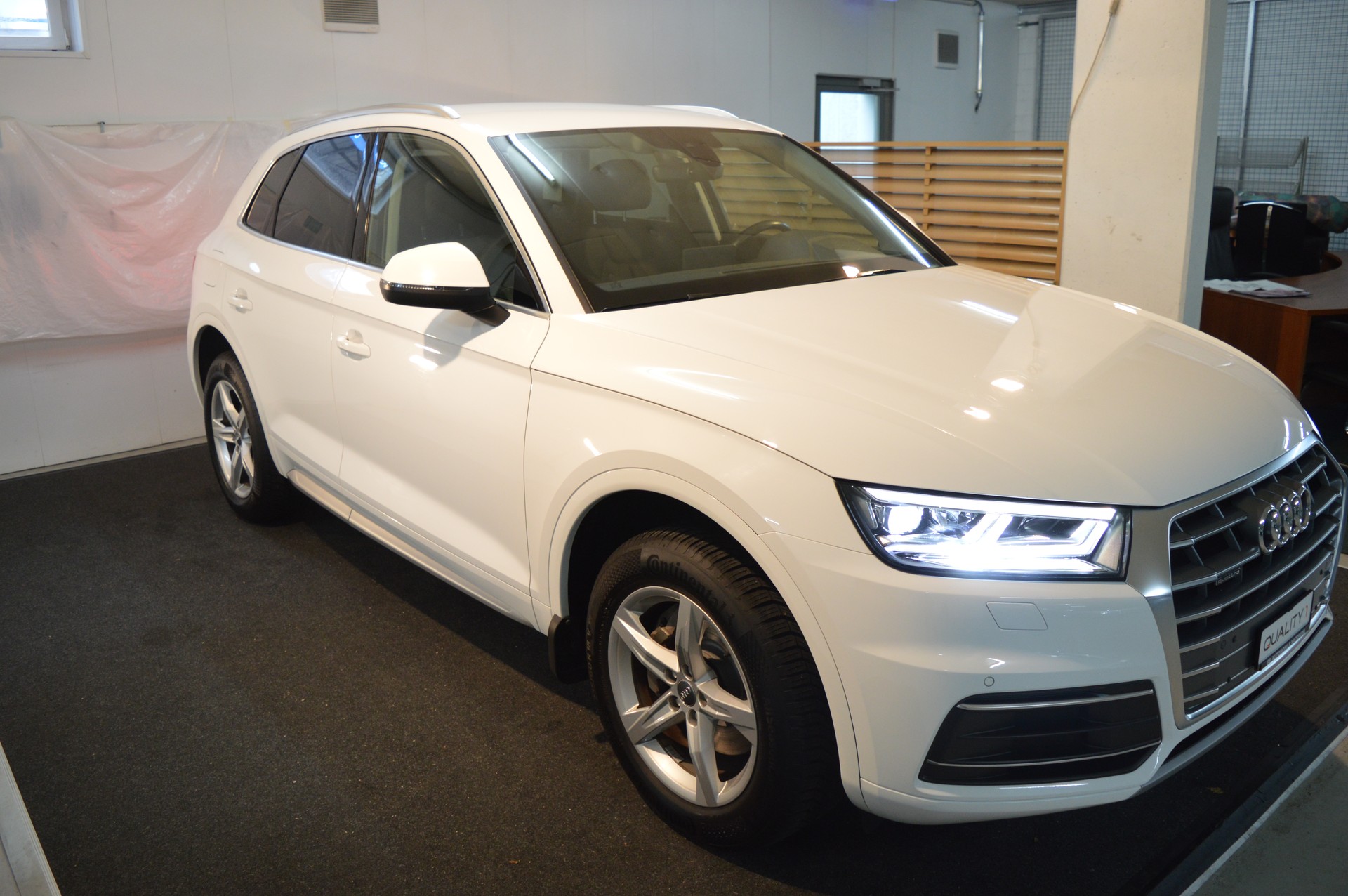 AUDI Q5 35 TDI sport quattro S-tronic-image-4