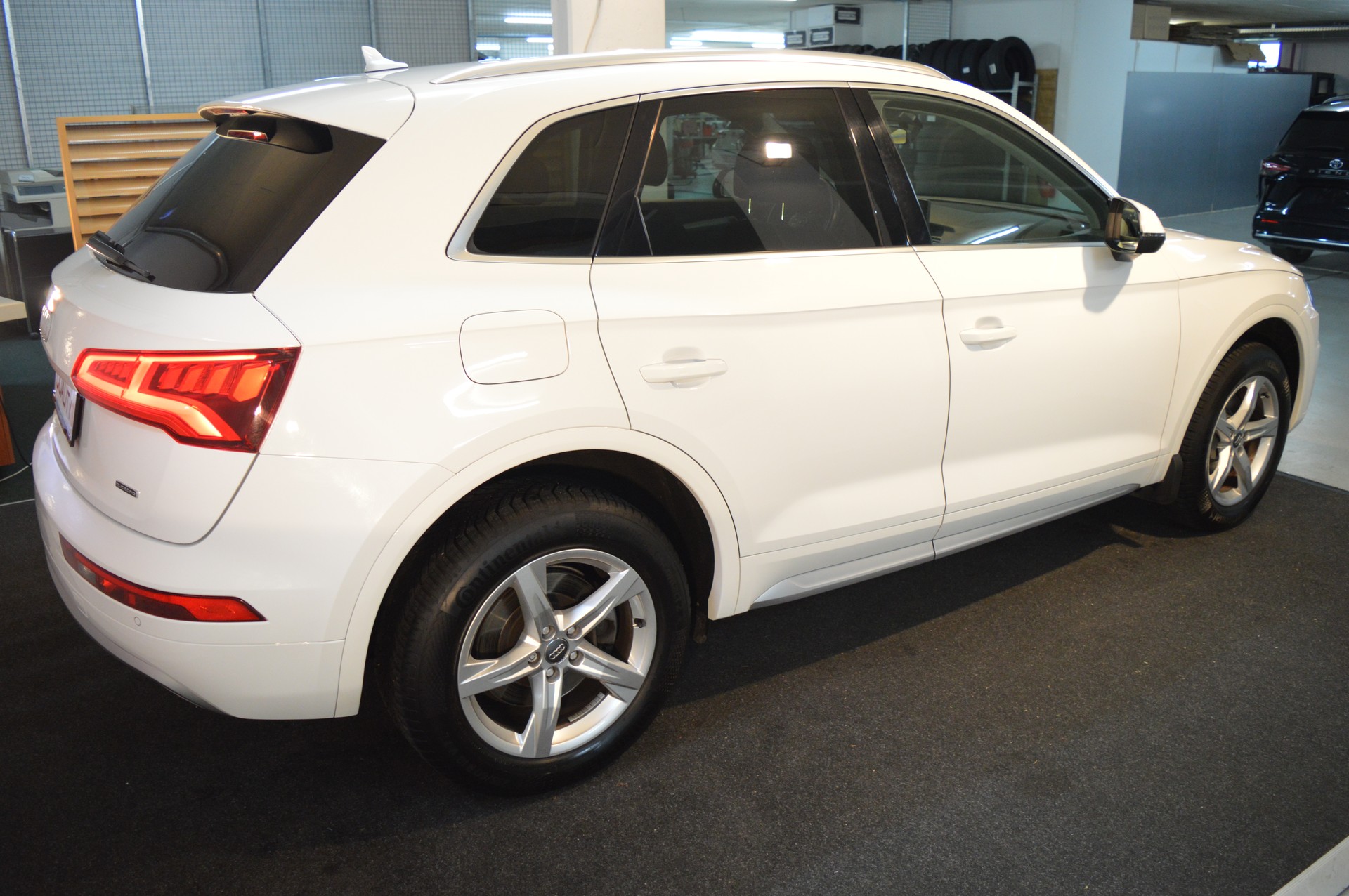 AUDI Q5 35 TDI sport quattro S-tronic-image-7