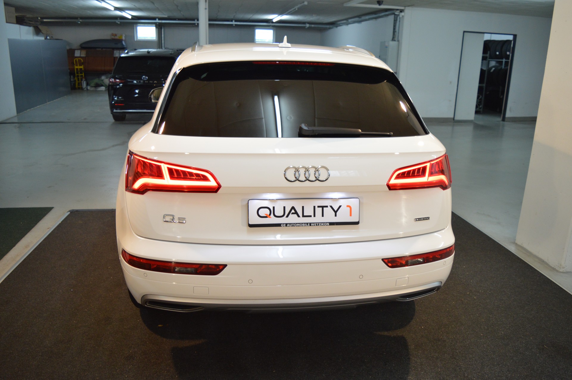 AUDI Q5 35 TDI sport quattro S-tronic-image-10