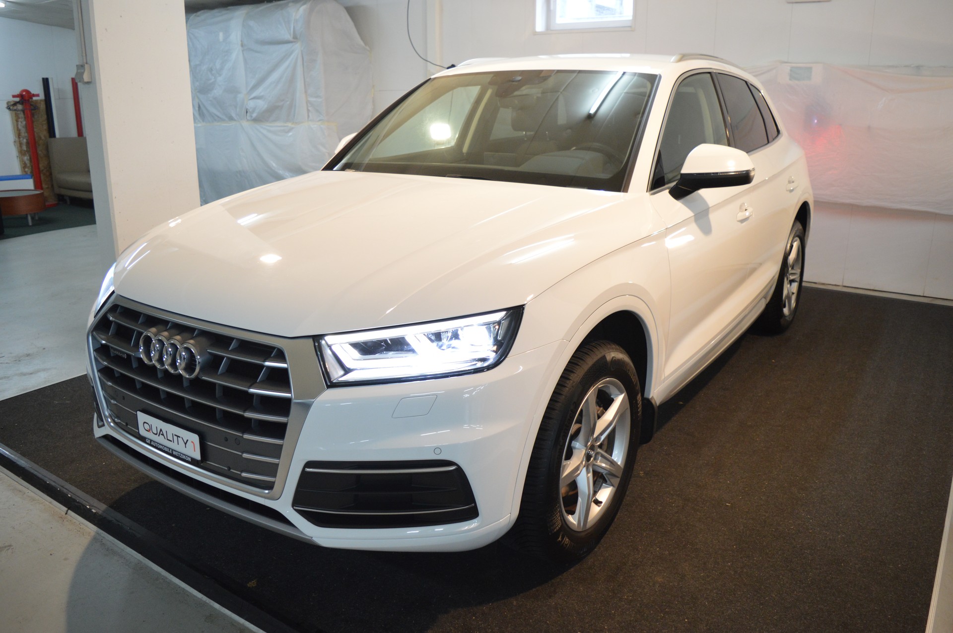 AUDI Q5 35 TDI sport quattro S-tronic-image-0