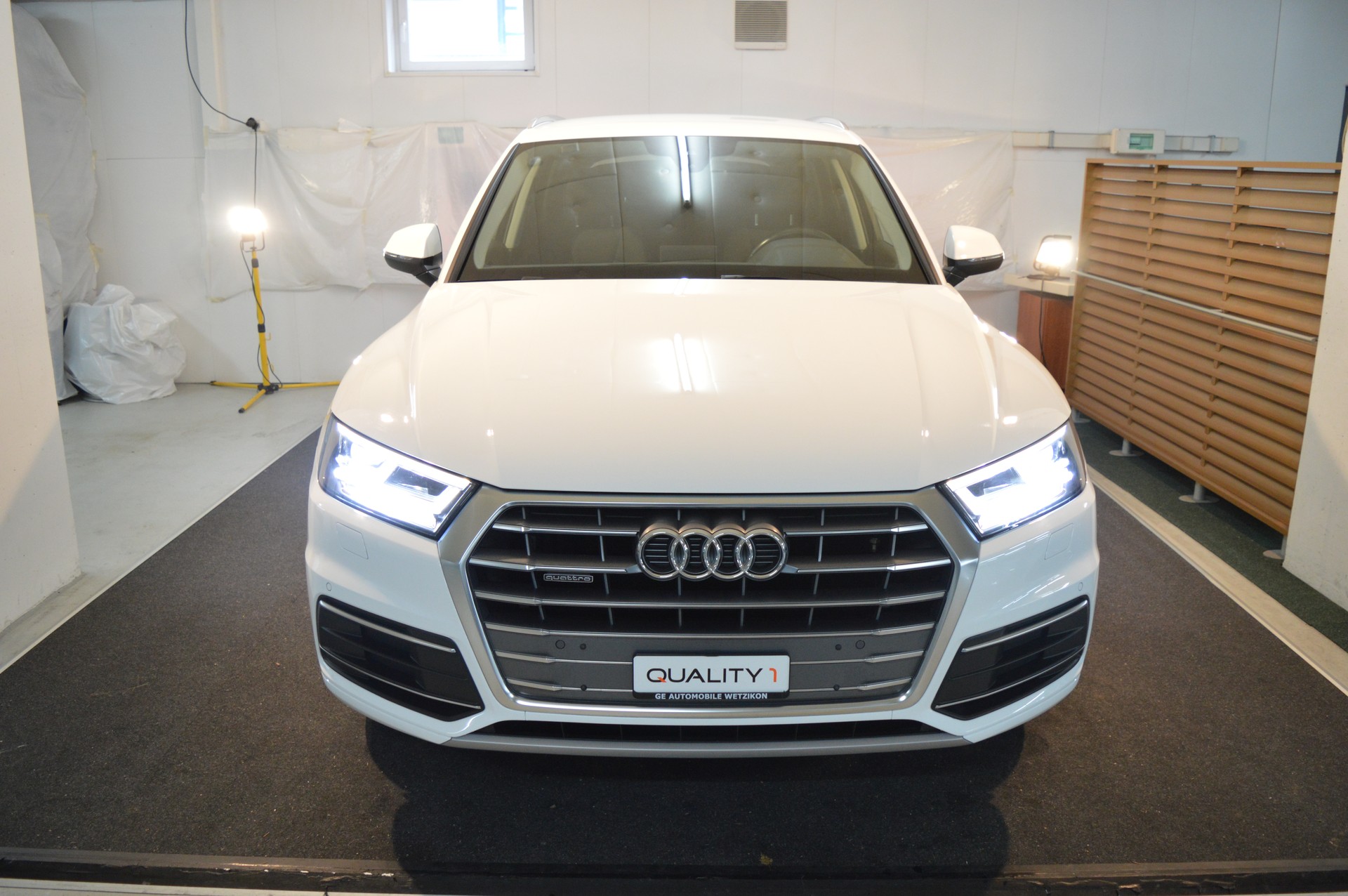 AUDI Q5 35 TDI sport quattro S-tronic-image-2