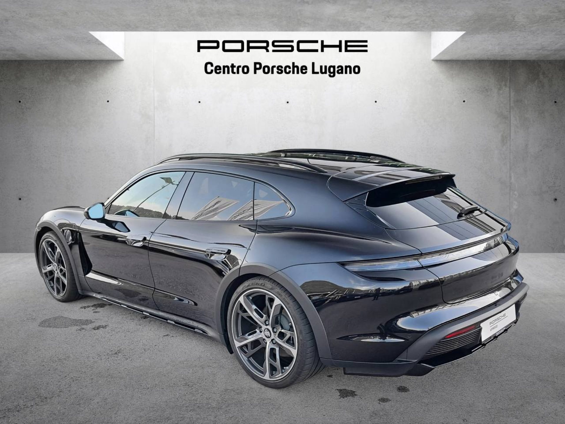 PORSCHE Taycan 4S Cross Turismo (MY23)-image-7