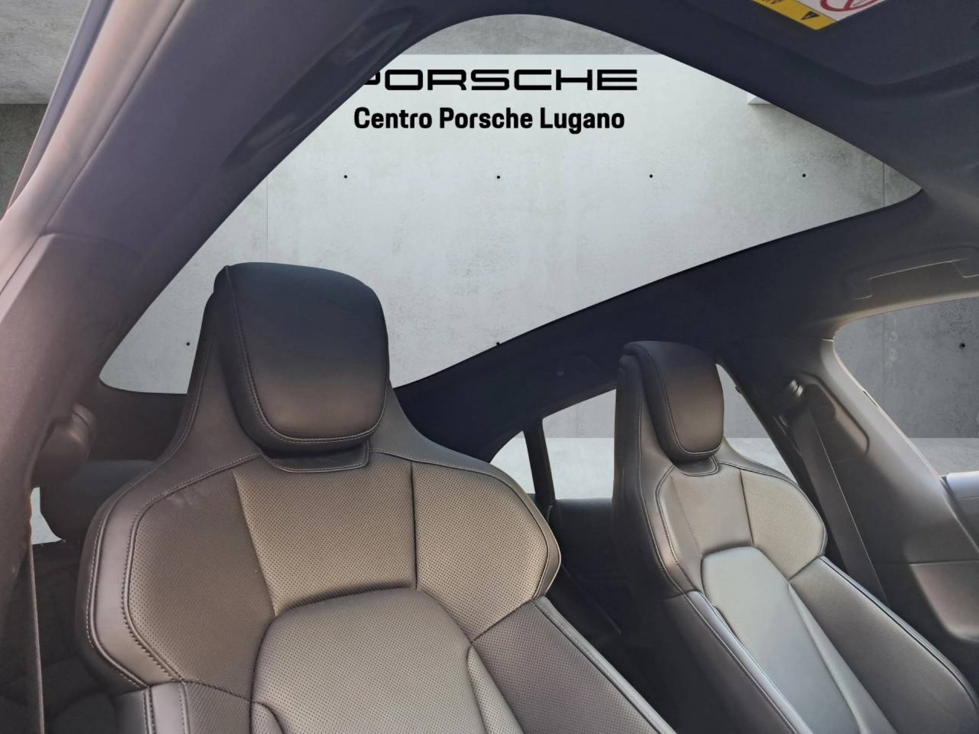 PORSCHE Taycan 4S Cross Turismo (MY23)-image-15