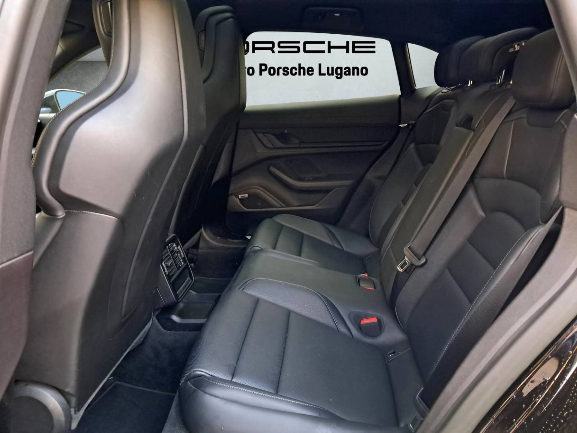 PORSCHE Taycan 4S Cross Turismo (MY23)-image-16