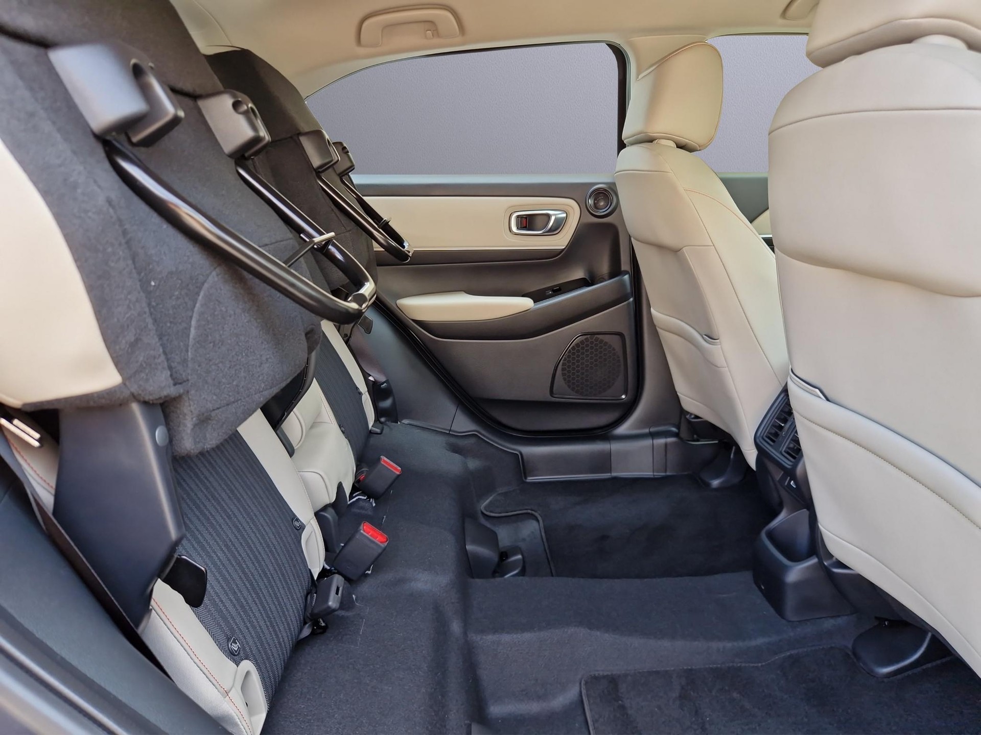 HONDA HR-V 1.5 i-MMD Advance Style-image-20
