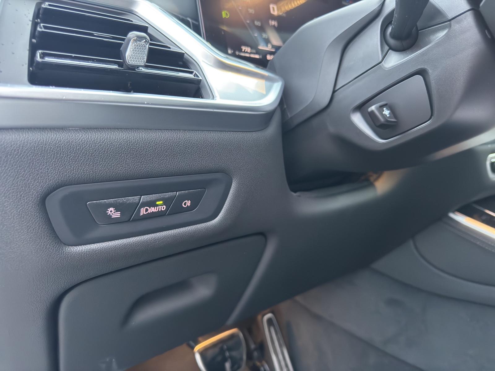 BMW X5 M60i xDrive M Sportpaket Pro-image-13