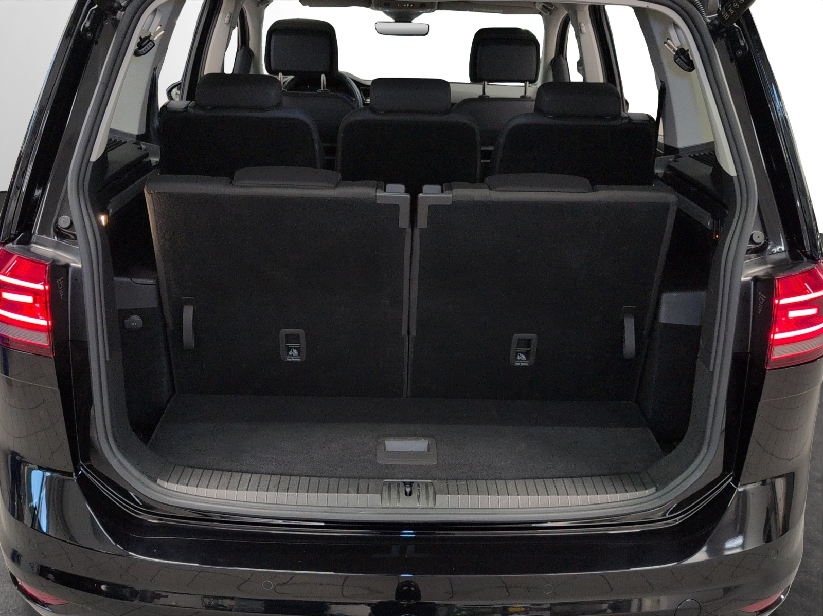 VW Touran 2.0 TDI BlueMotion Technology Highline DSG-image-15