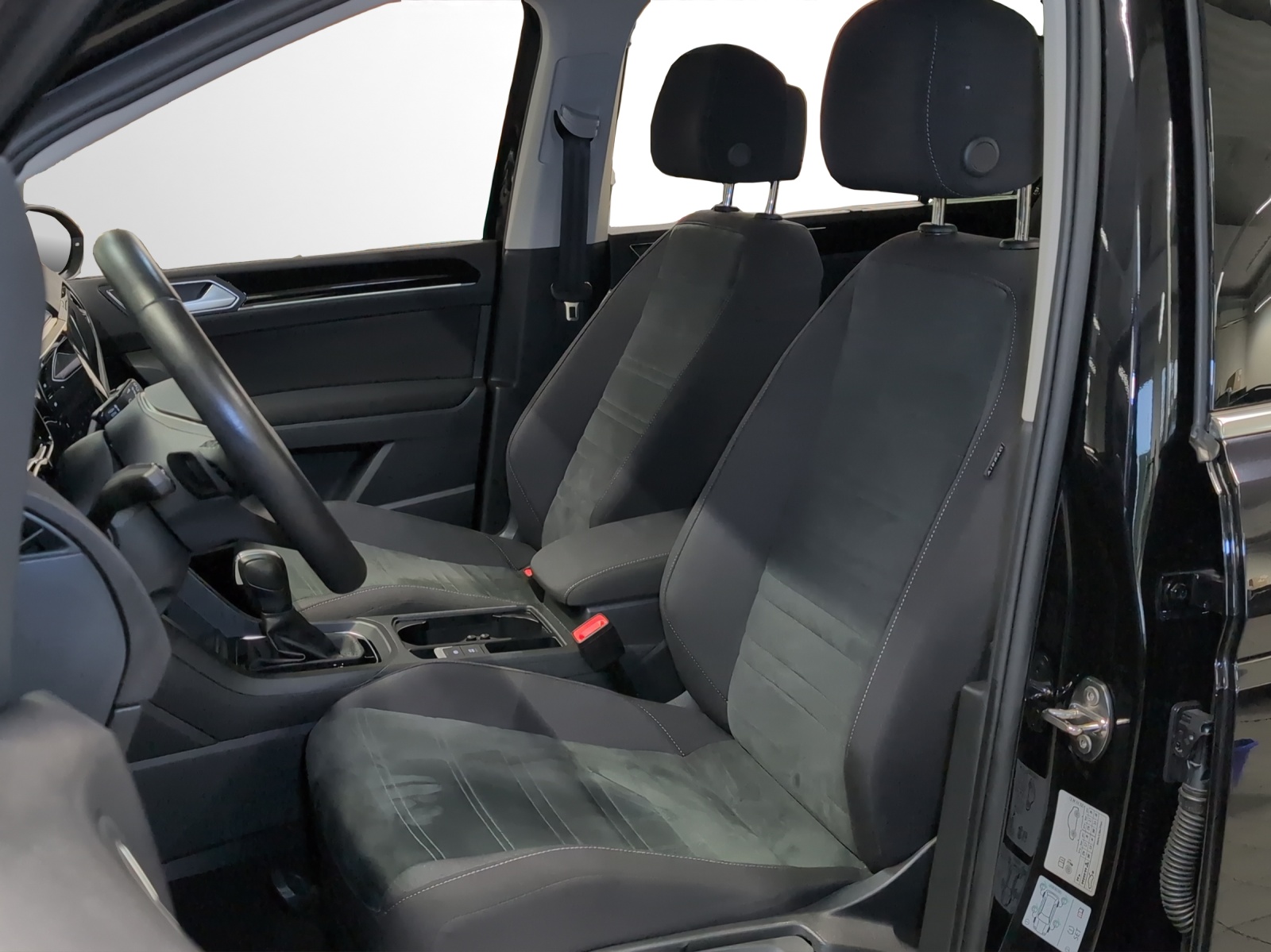 VW Touran 2.0 TDI BlueMotion Technology Highline DSG-image-5
