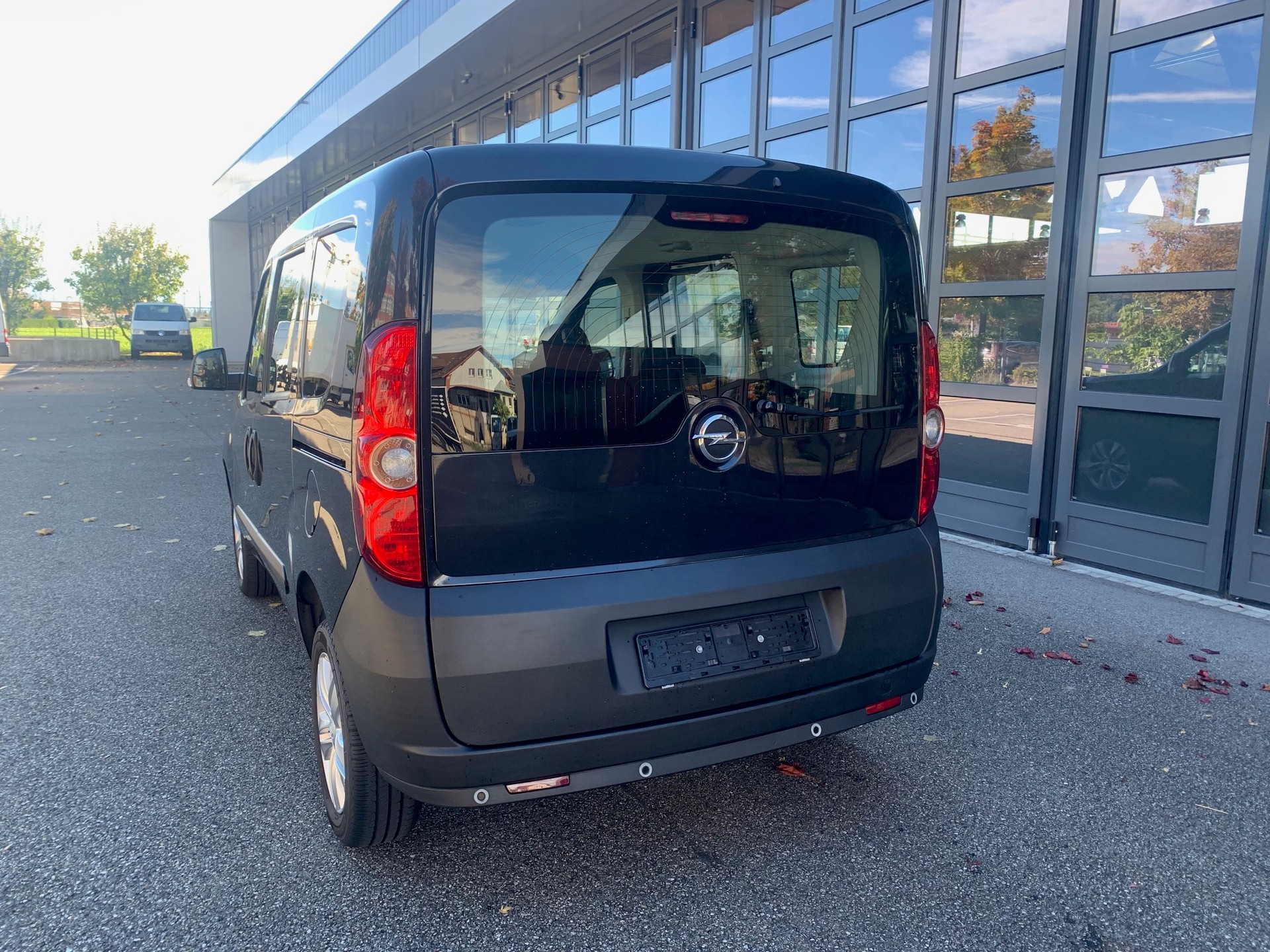OPEL Combo 1.4 Turbo Enjoy L1H1-image-2