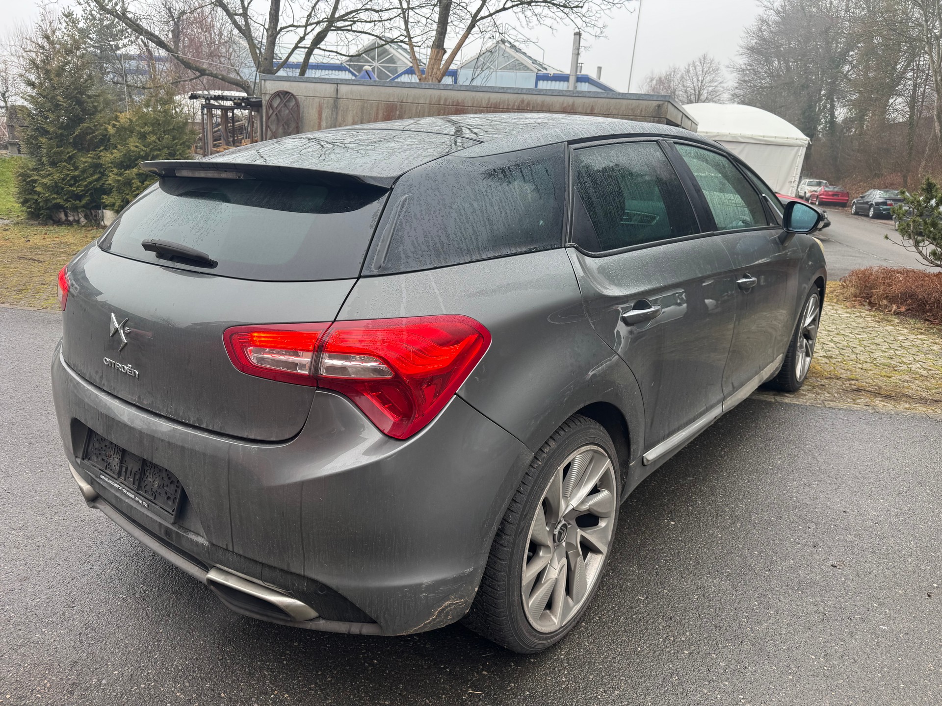 DS AUTOMOBILES DS5 1.6 Turbo Sport Chic-image-2