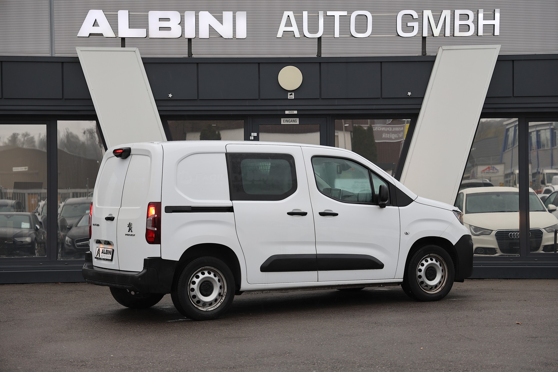 PEUGEOT Partner 1.5 Blue HDi s/s Asphalt 1000kg-showroom-element-2