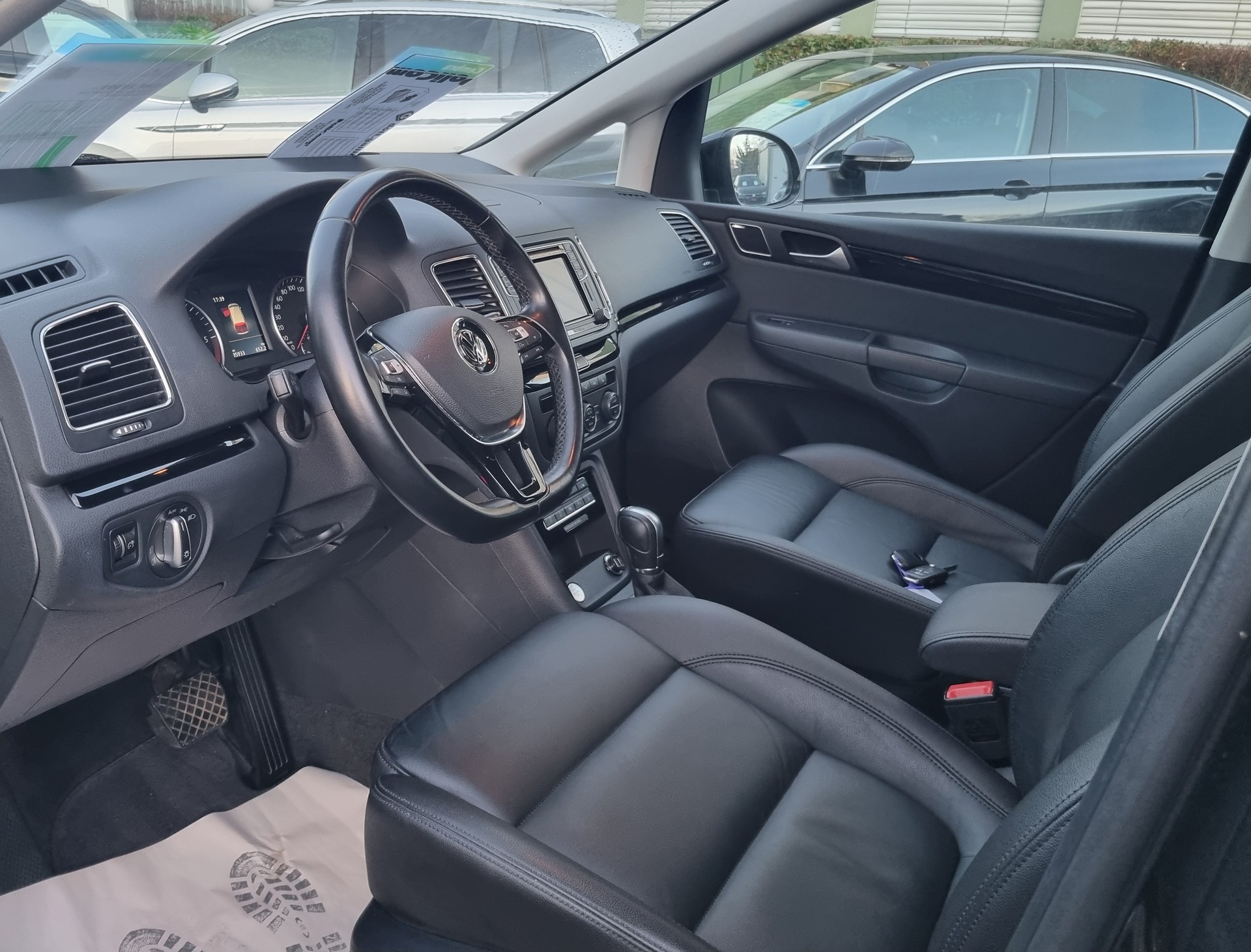 VW Sharan 2.0 TDI BMT 184 PS 7 Platzer Highline DSG-image-9