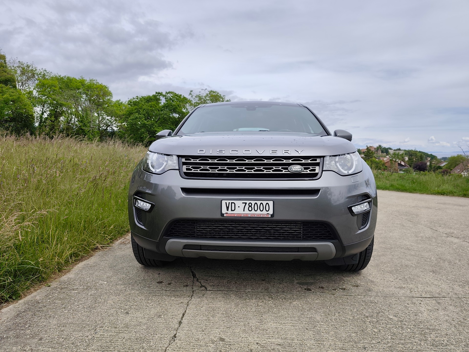 LAND ROVER Discovery Sport 2.2TD4 HSE AT9-image-2