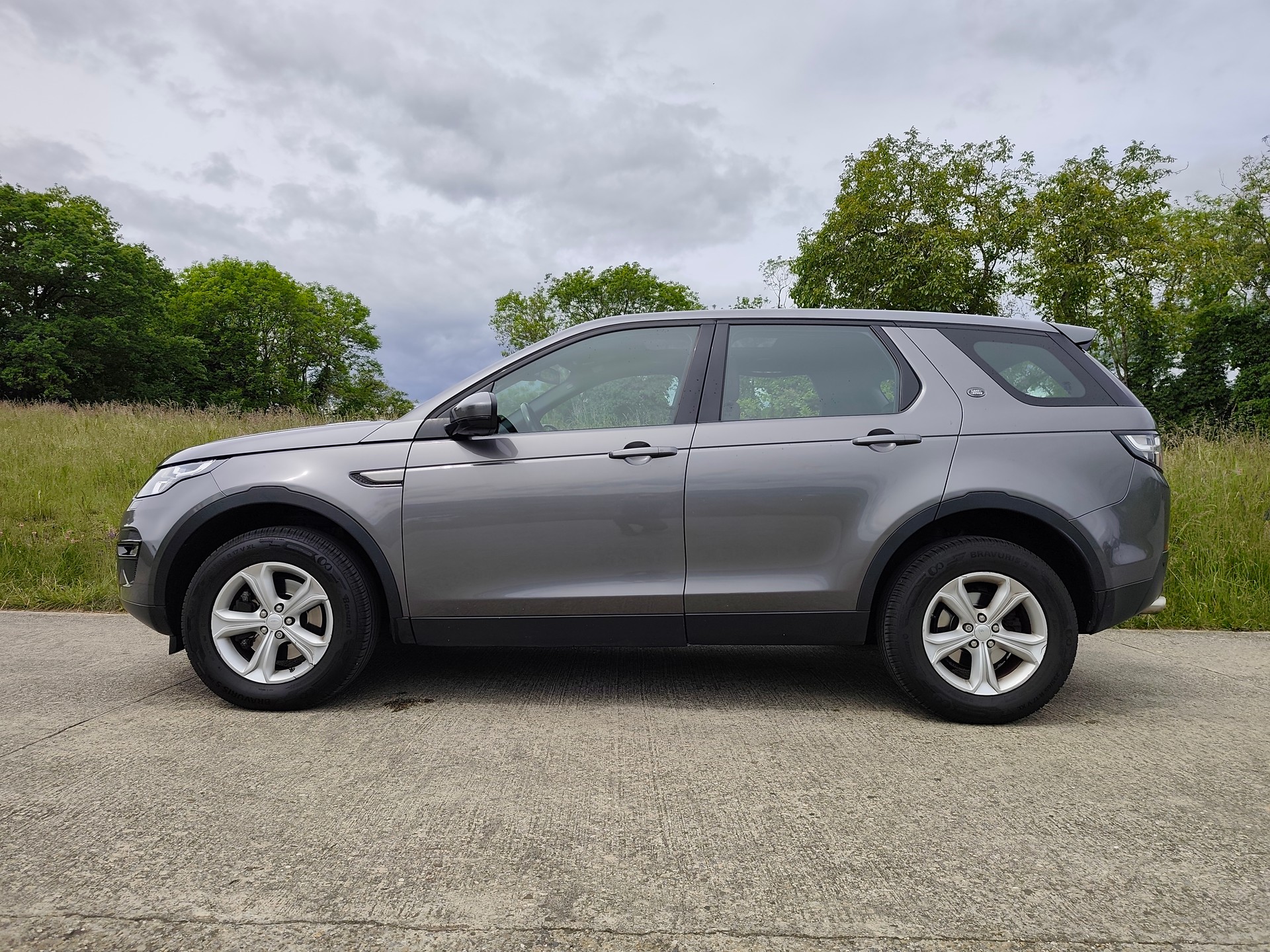 LAND ROVER Discovery Sport 2.2TD4 HSE AT9-image-4