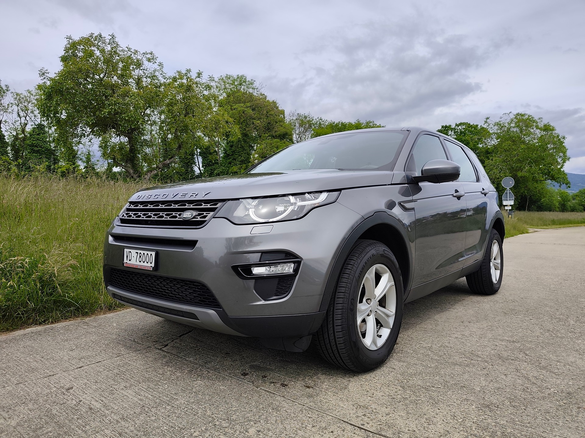 LAND ROVER Discovery Sport 2.2TD4 HSE AT9-image-1