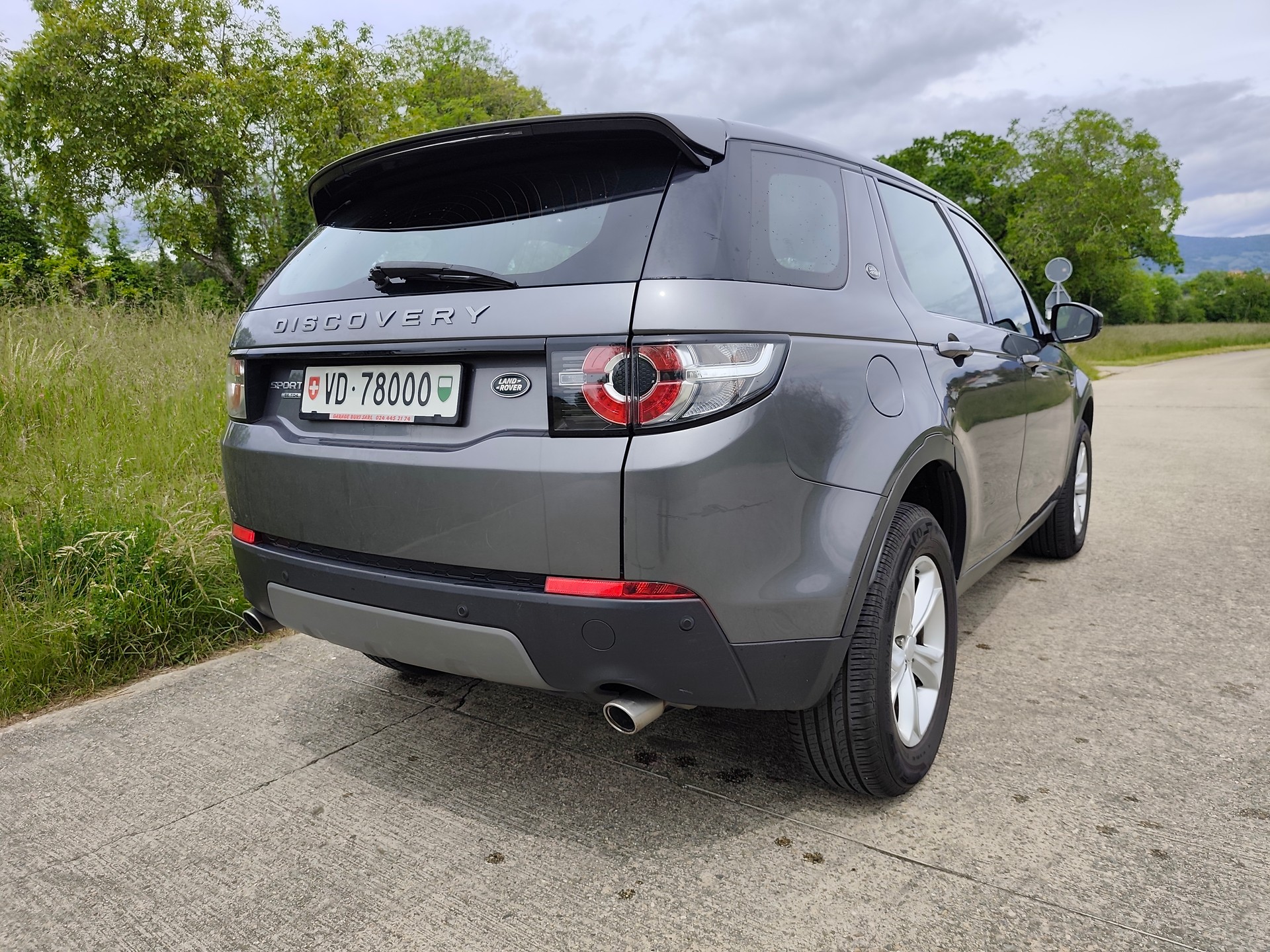 LAND ROVER Discovery Sport 2.2TD4 HSE AT9-image-6