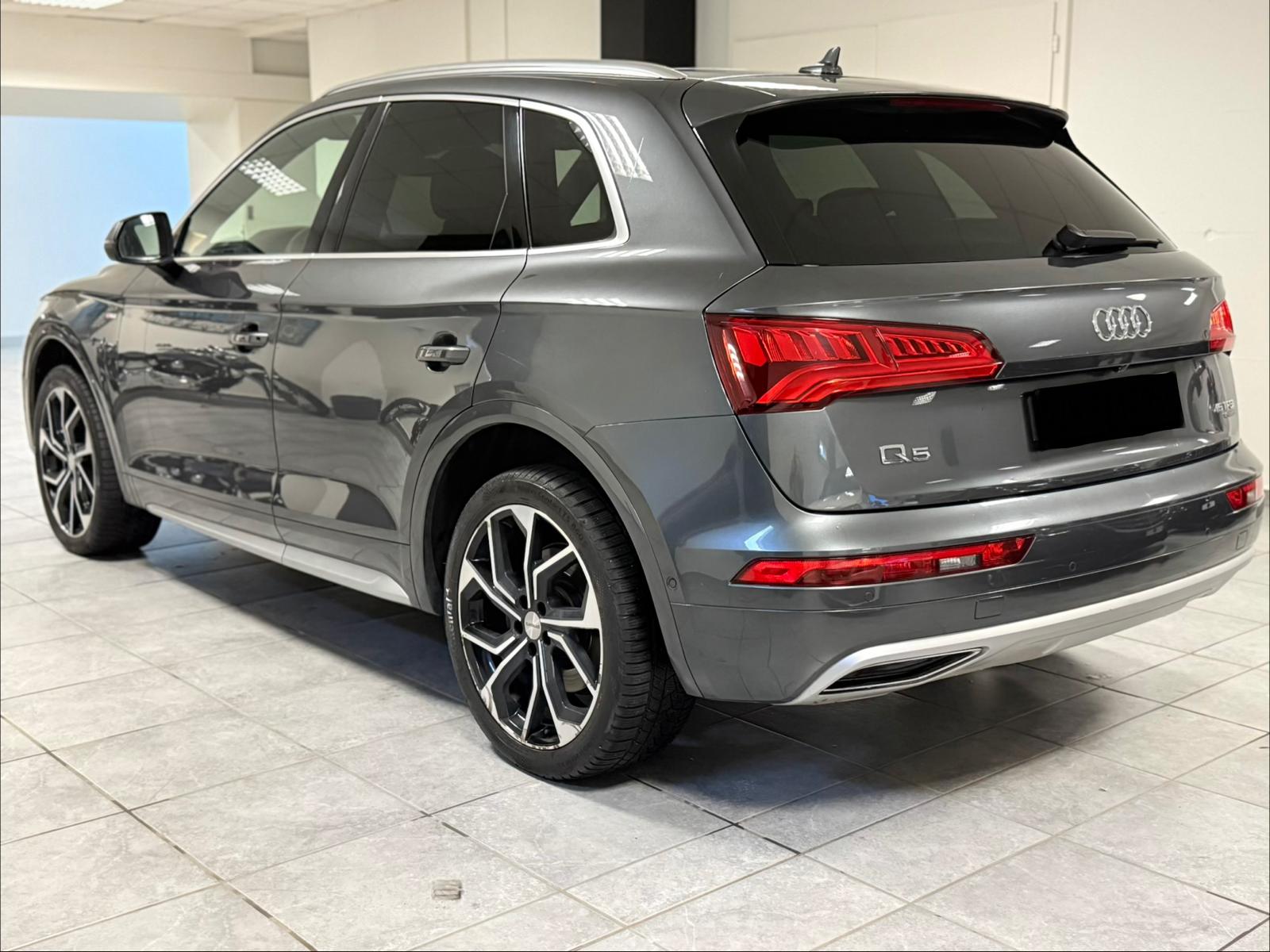 AUDI Q5 45 TFSI sport quattro S-tronic-image-10