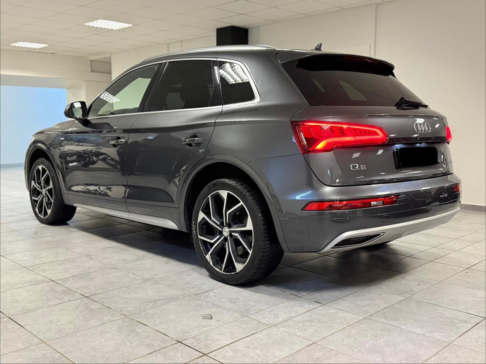 AUDI Q5 45 TFSI sport quattro S-tronic-image-9