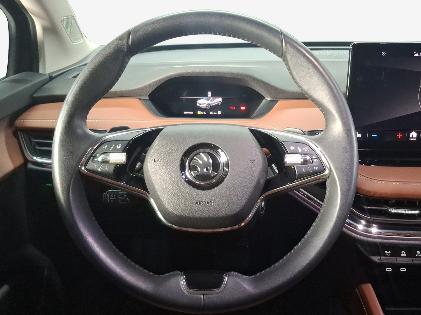 SKODA Enyaq iV 80x-image-9