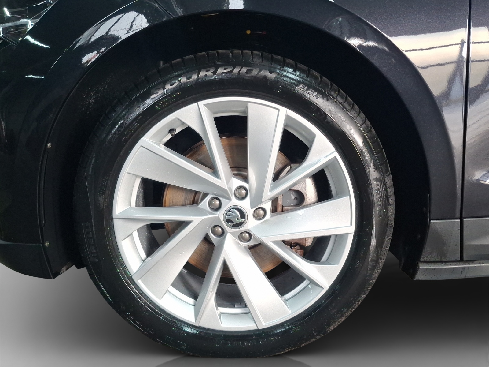 SKODA Enyaq iV 80x-image-15