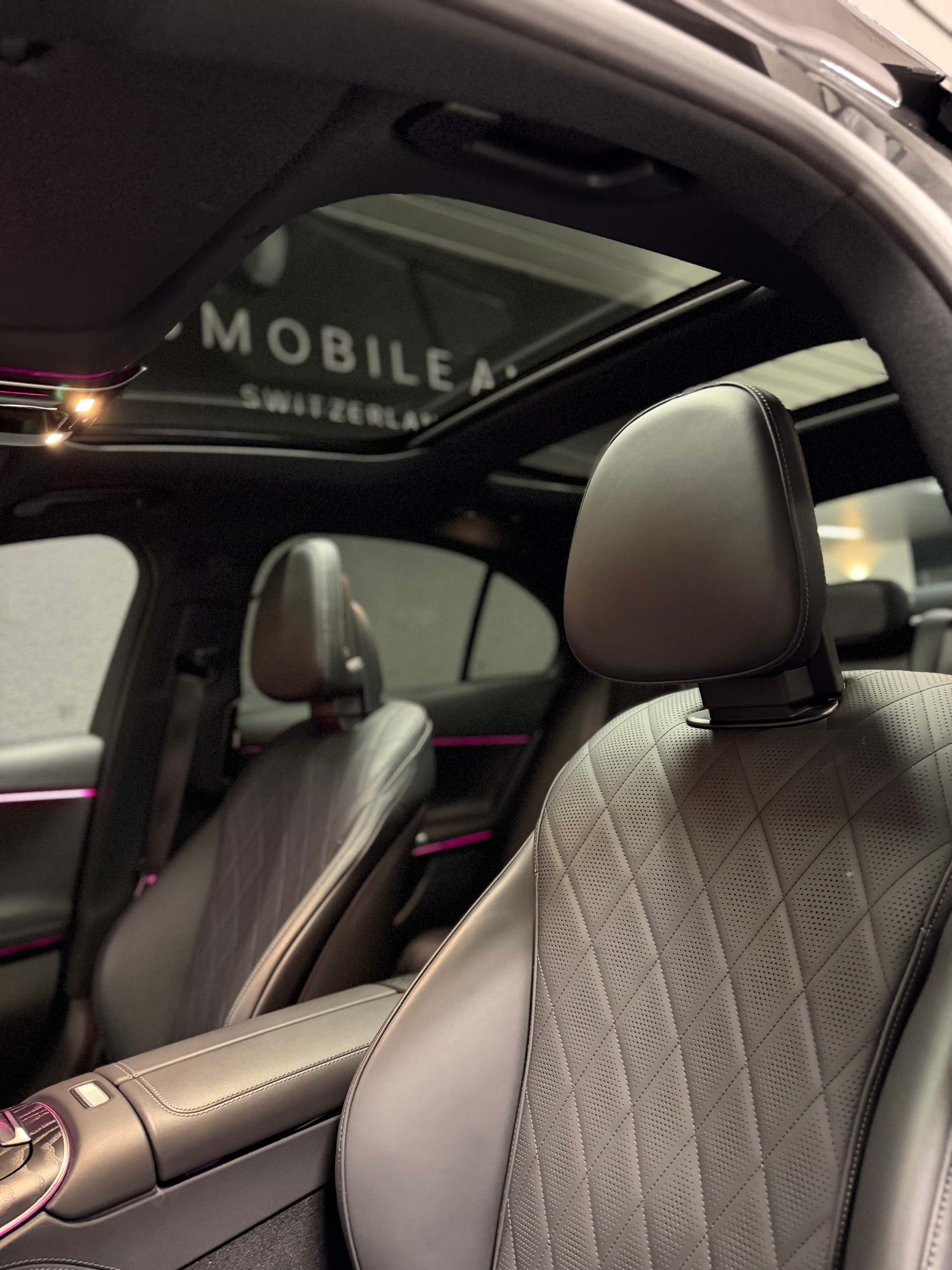 MERCEDES-BENZ E 220 d 4Matic 9G-Tronic-image-11