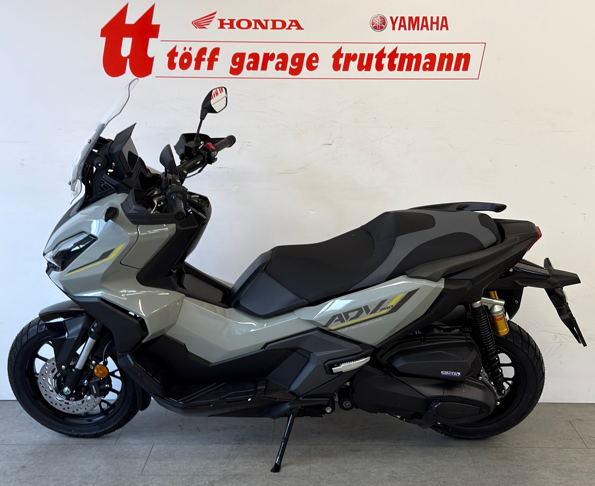 HONDA ADV 350-showroom-element-1