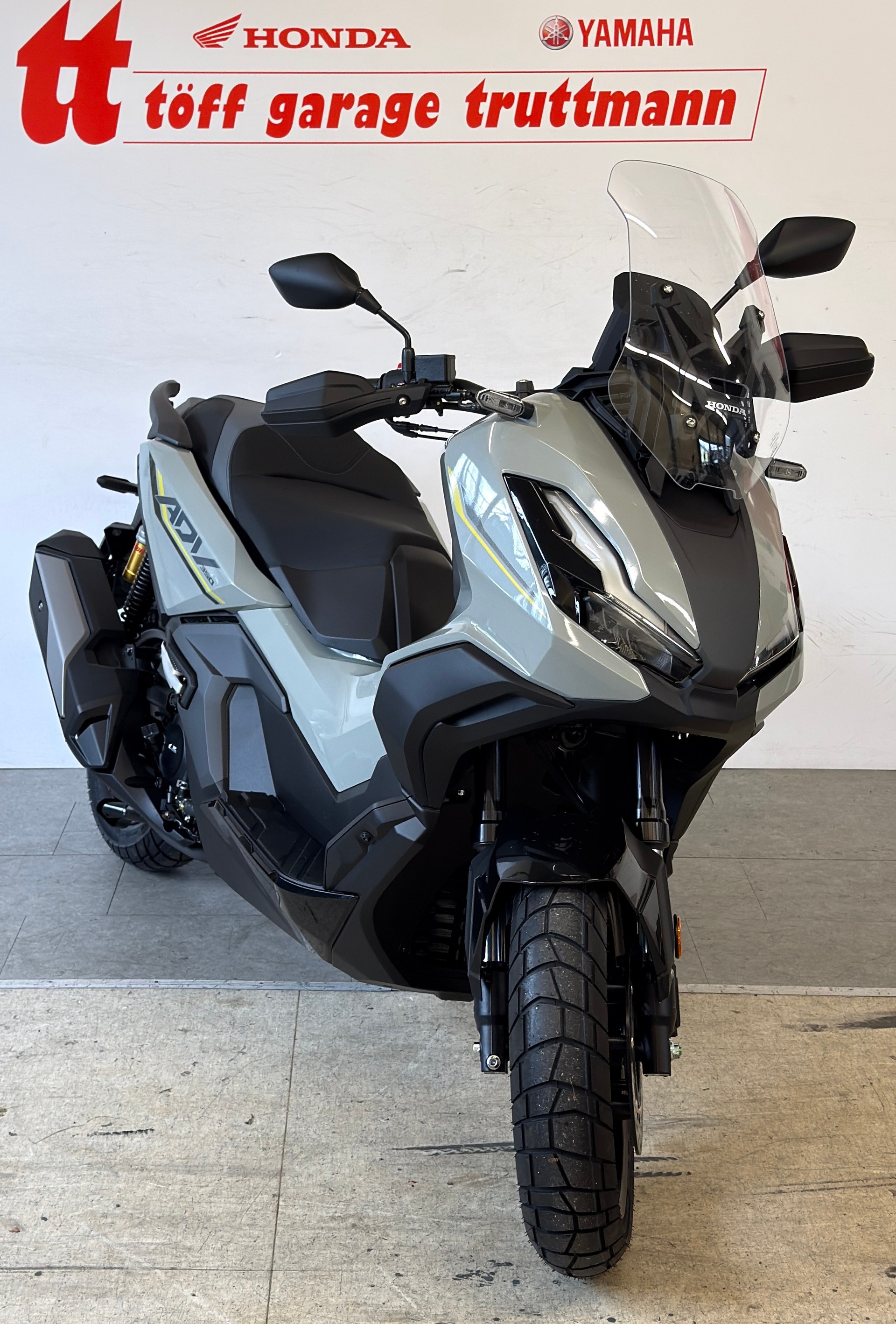 HONDA ADV 350-showroom-element-2