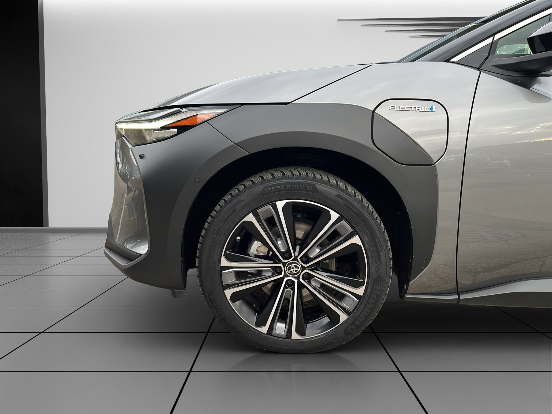 TOYOTA bZ4X Awd 6.6 kw Premium-image-14