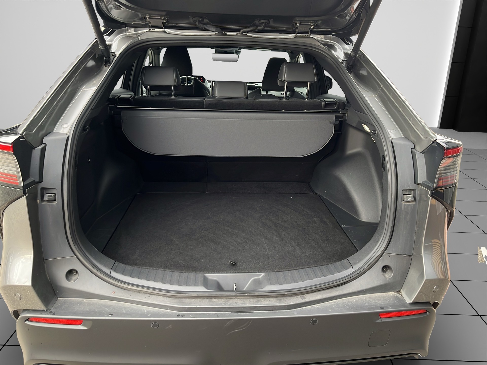 TOYOTA bZ4X Awd 6.6 kw Premium-image-13